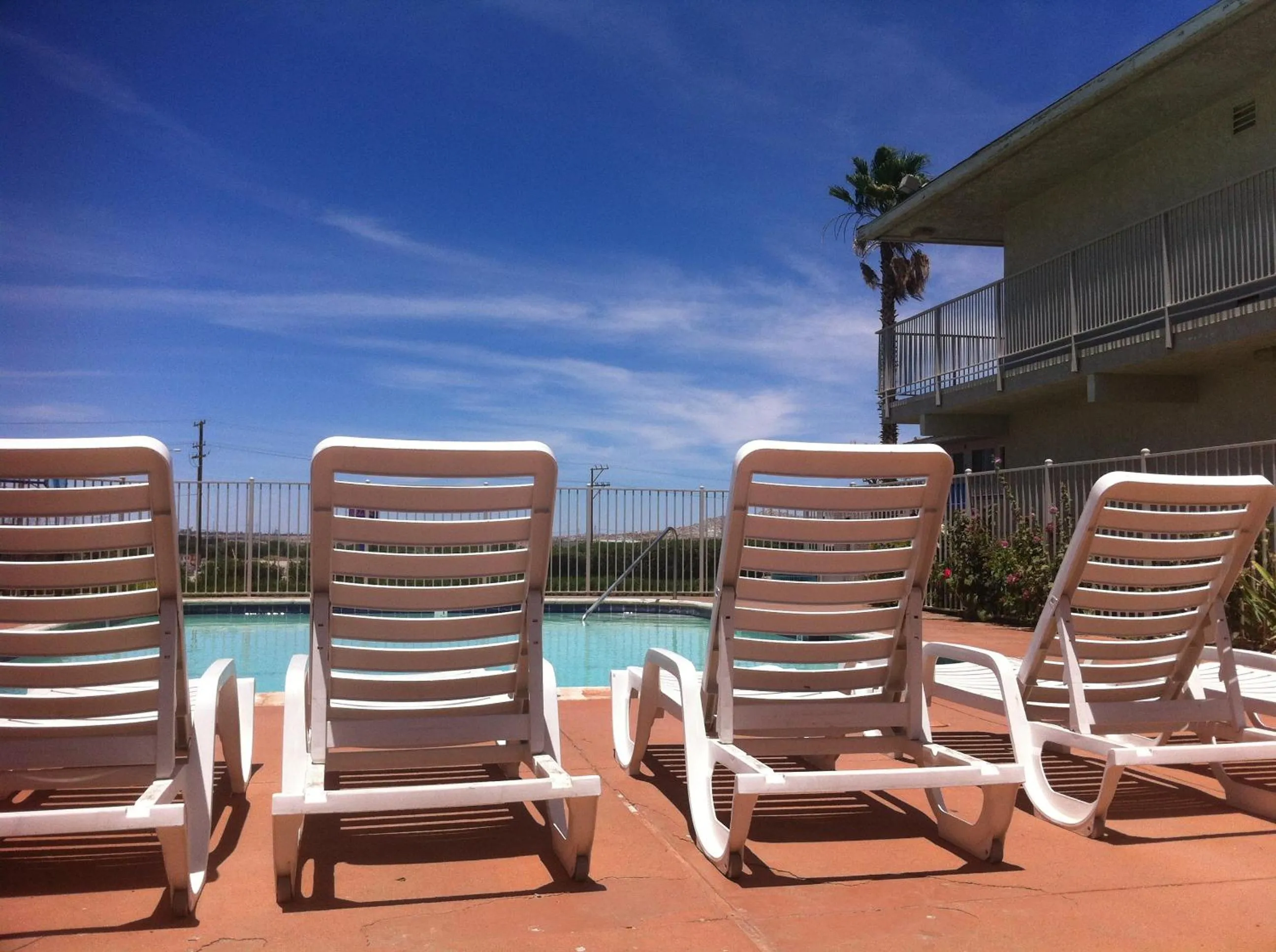 Day in Hilltop Inn & Suites