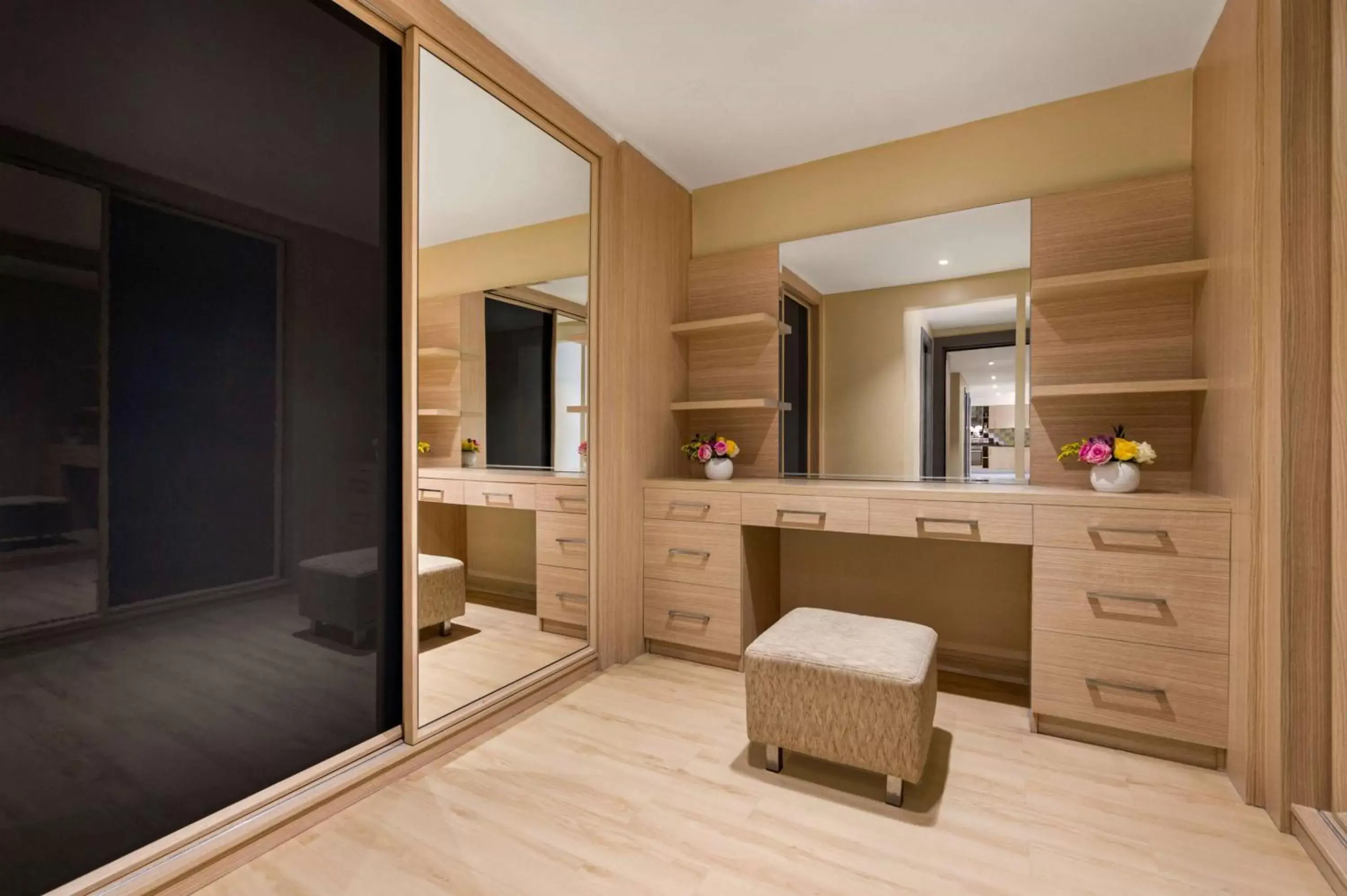 wardrobe, Bathroom in Wyndham Doha West Bay