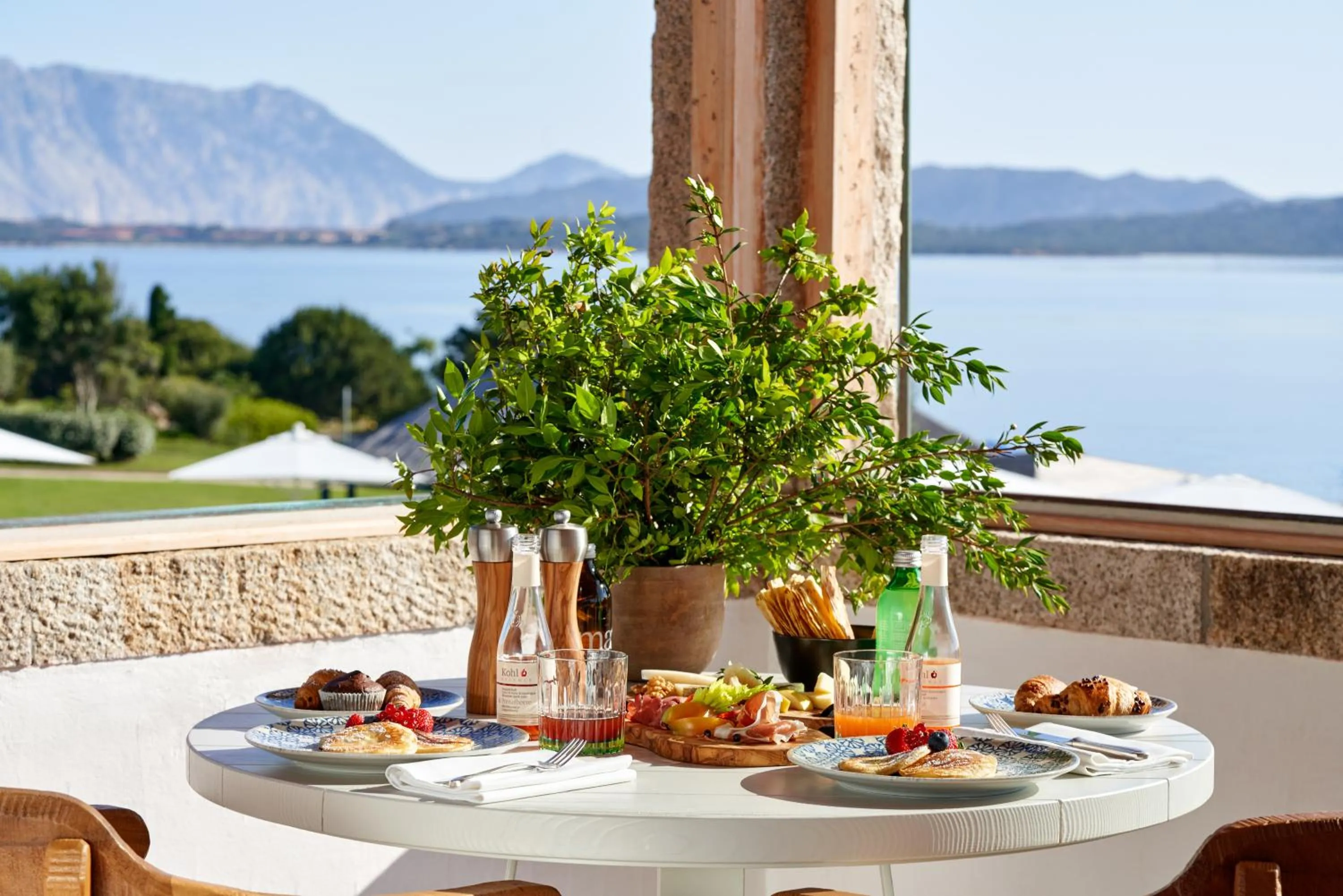 Restaurant/places to eat in Due Lune Puntaldia Resort & Golf