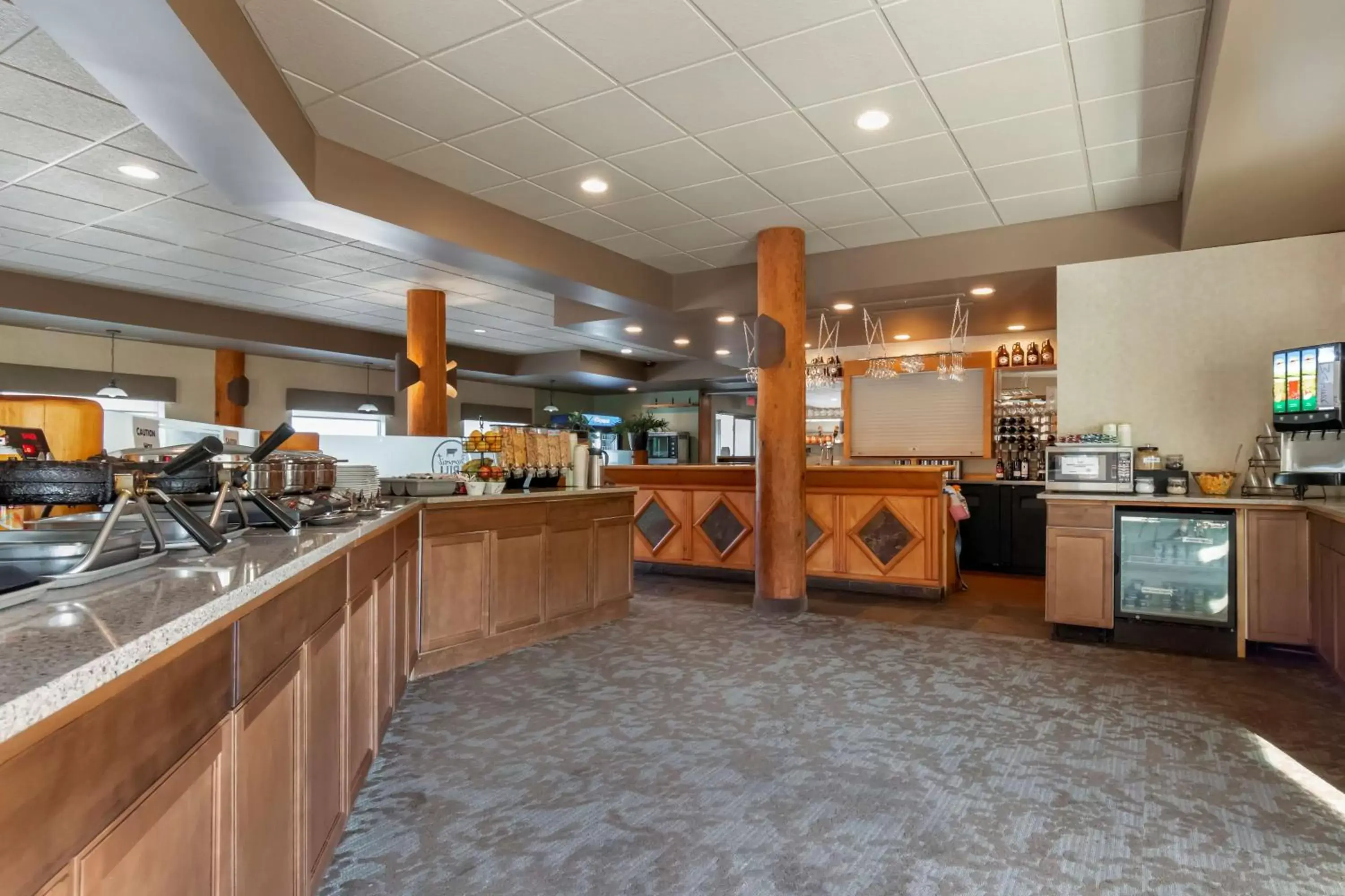 Breakfast, Restaurant/Places to Eat in BEST WESTERN PLUS Valemount Inn & Suites