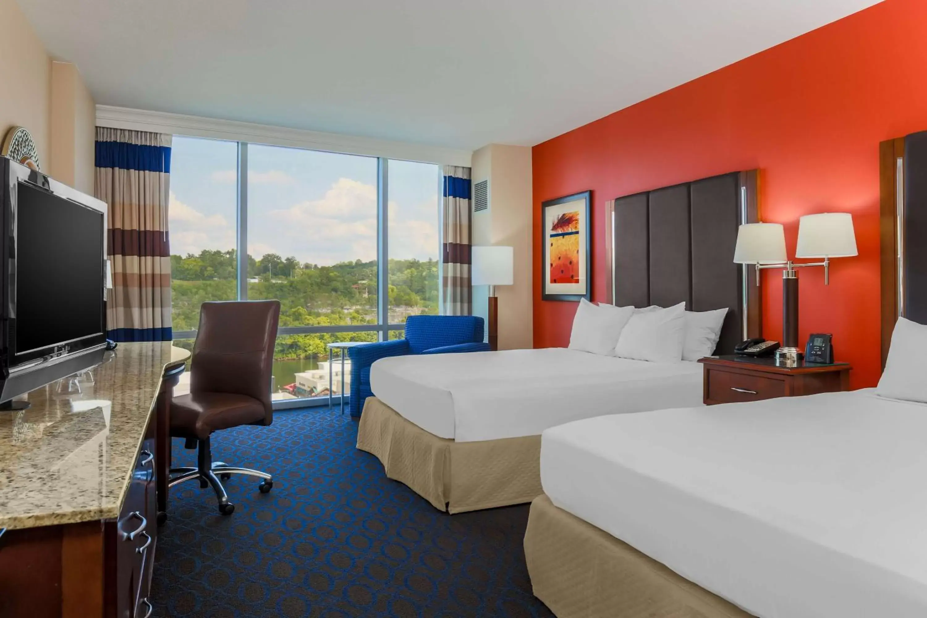 Bedroom in Hilton Branson Convention Center
