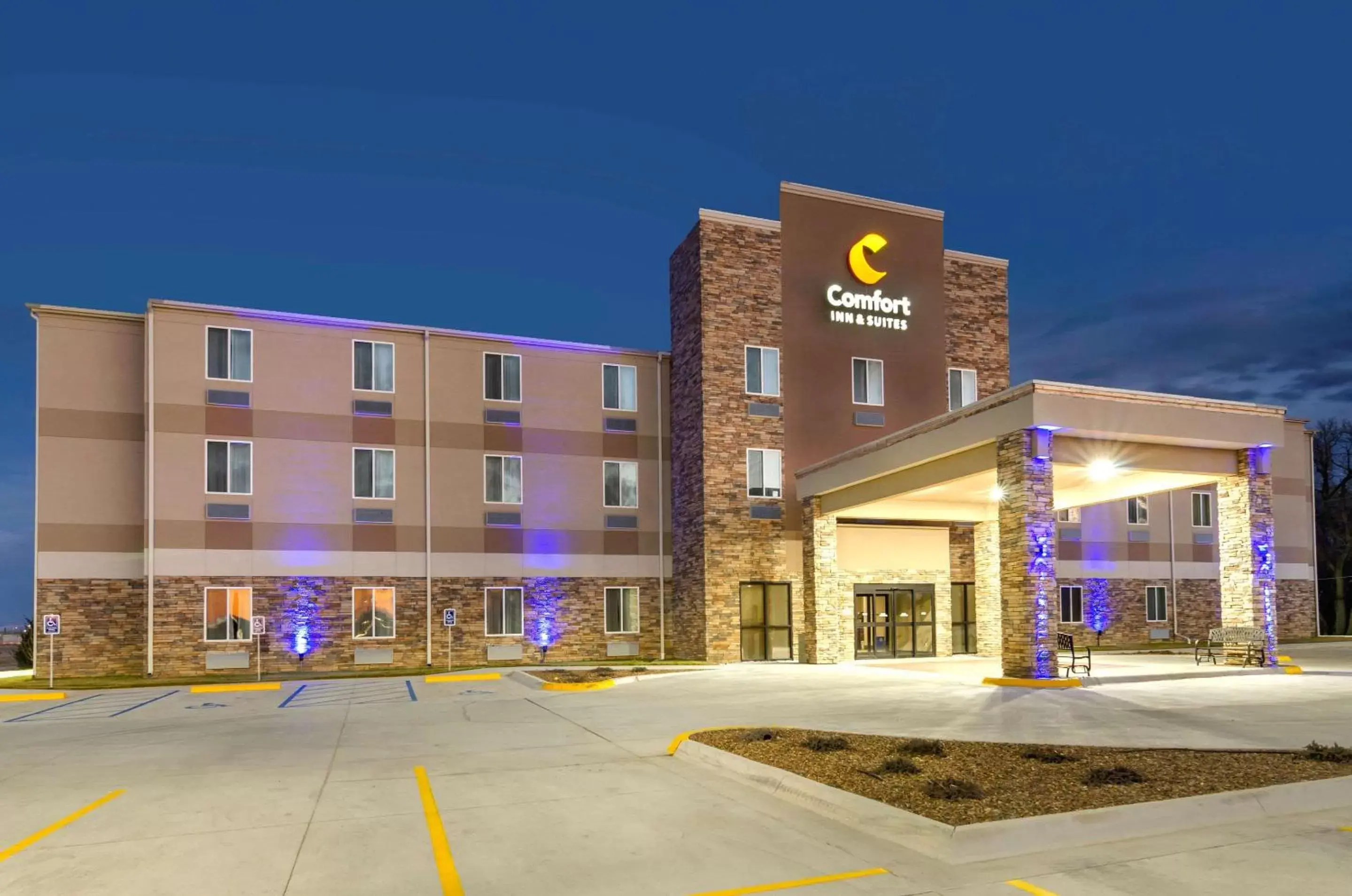 Other, Property Building in Comfort Inn & Suites Salina North