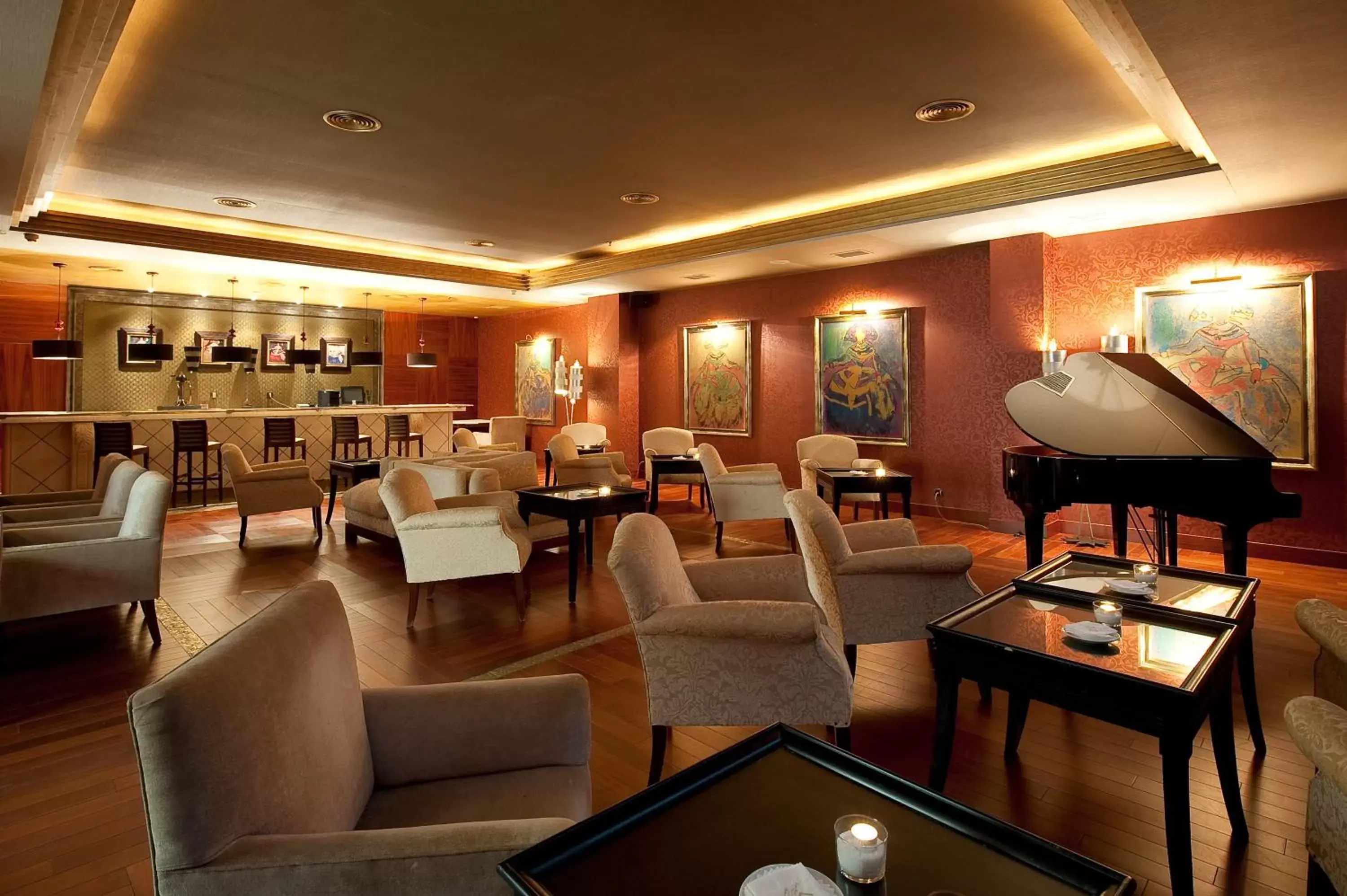 Lobby or reception, Lounge/Bar in Elba Estepona Gran Hotel & Thalasso Spa