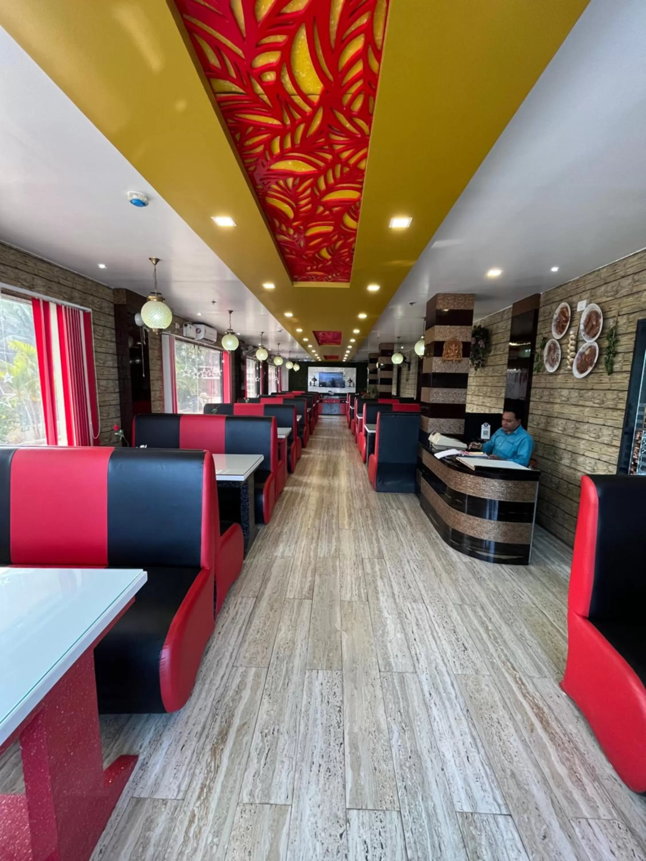 Restaurant/places to eat in The Rhino