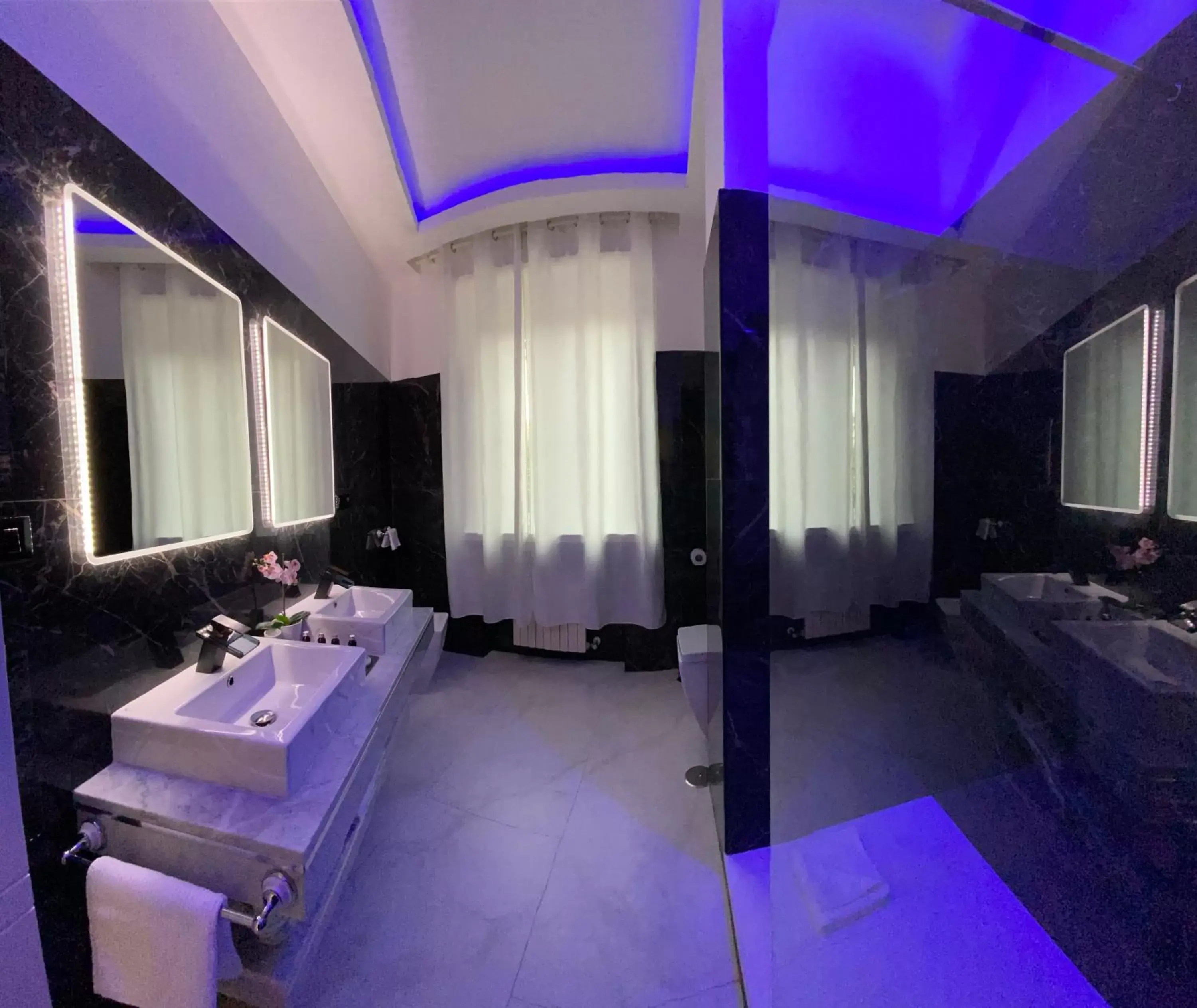 Toilet in Escape Luxury Suite
