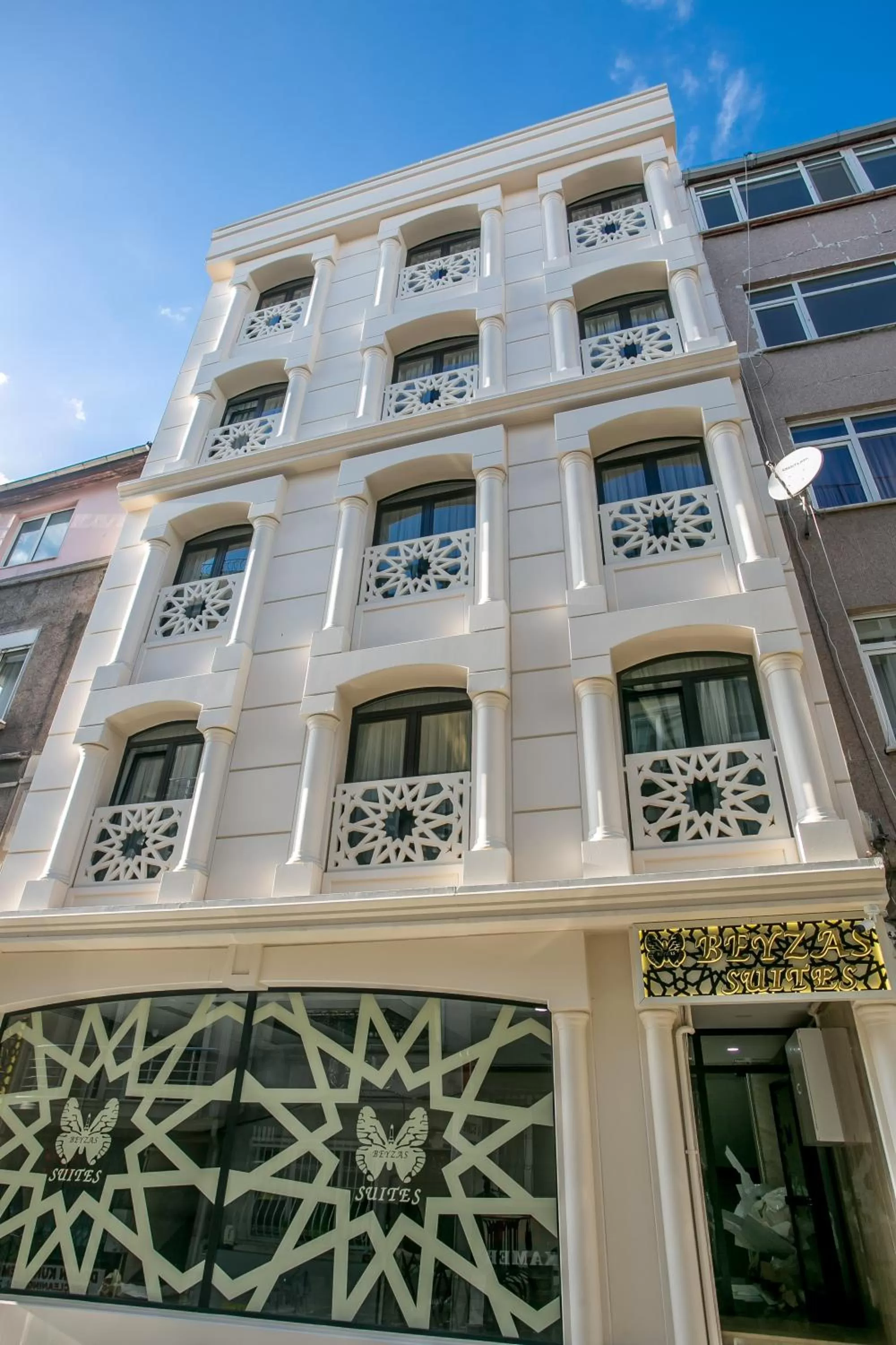Property Building in Beyzas Hotels & Suites