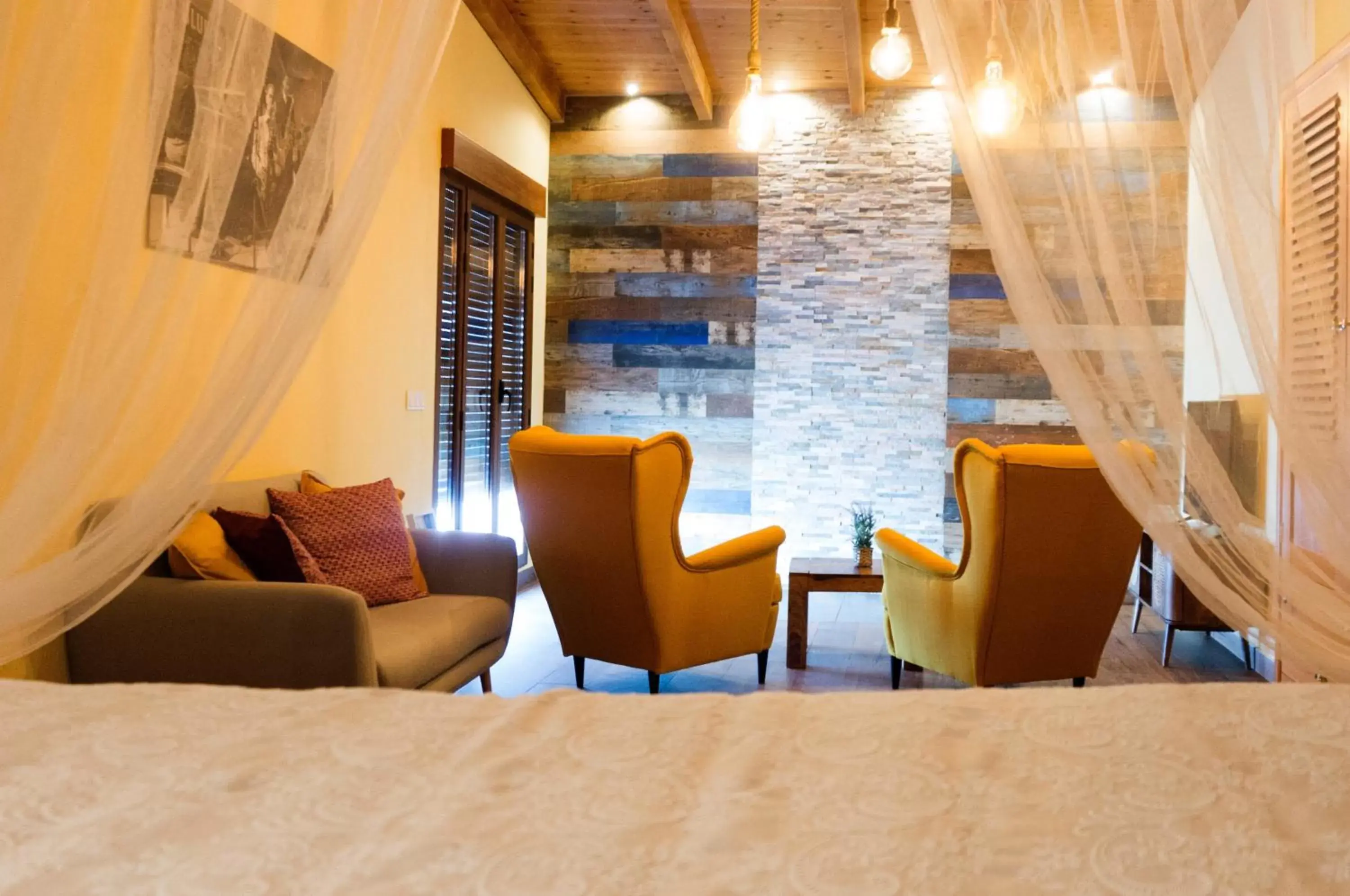 Bedroom, Seating Area in Hotel Rural Cerro Principe