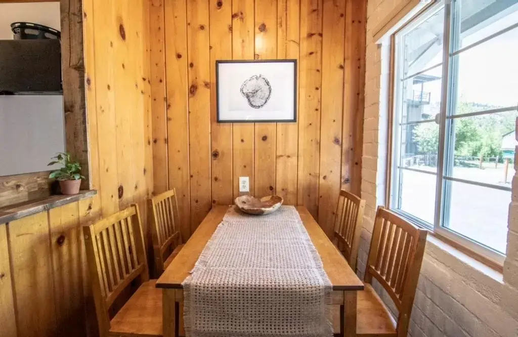 Dining Area in Lake Front Cabins