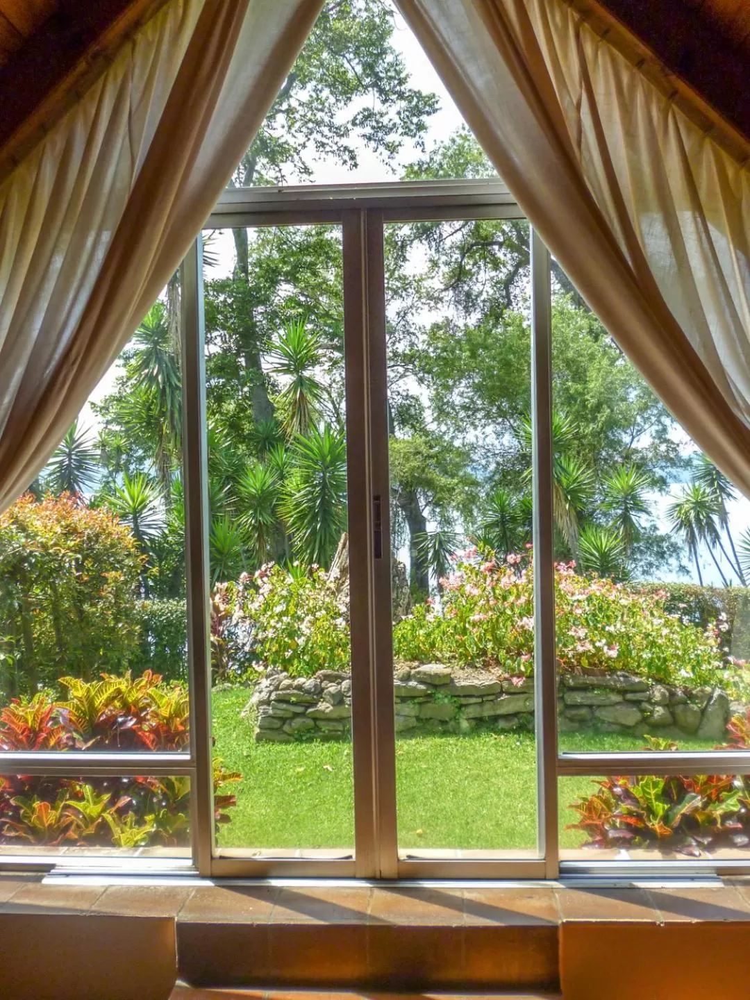 Garden view in Hotel San Buenaventura de Atitlán