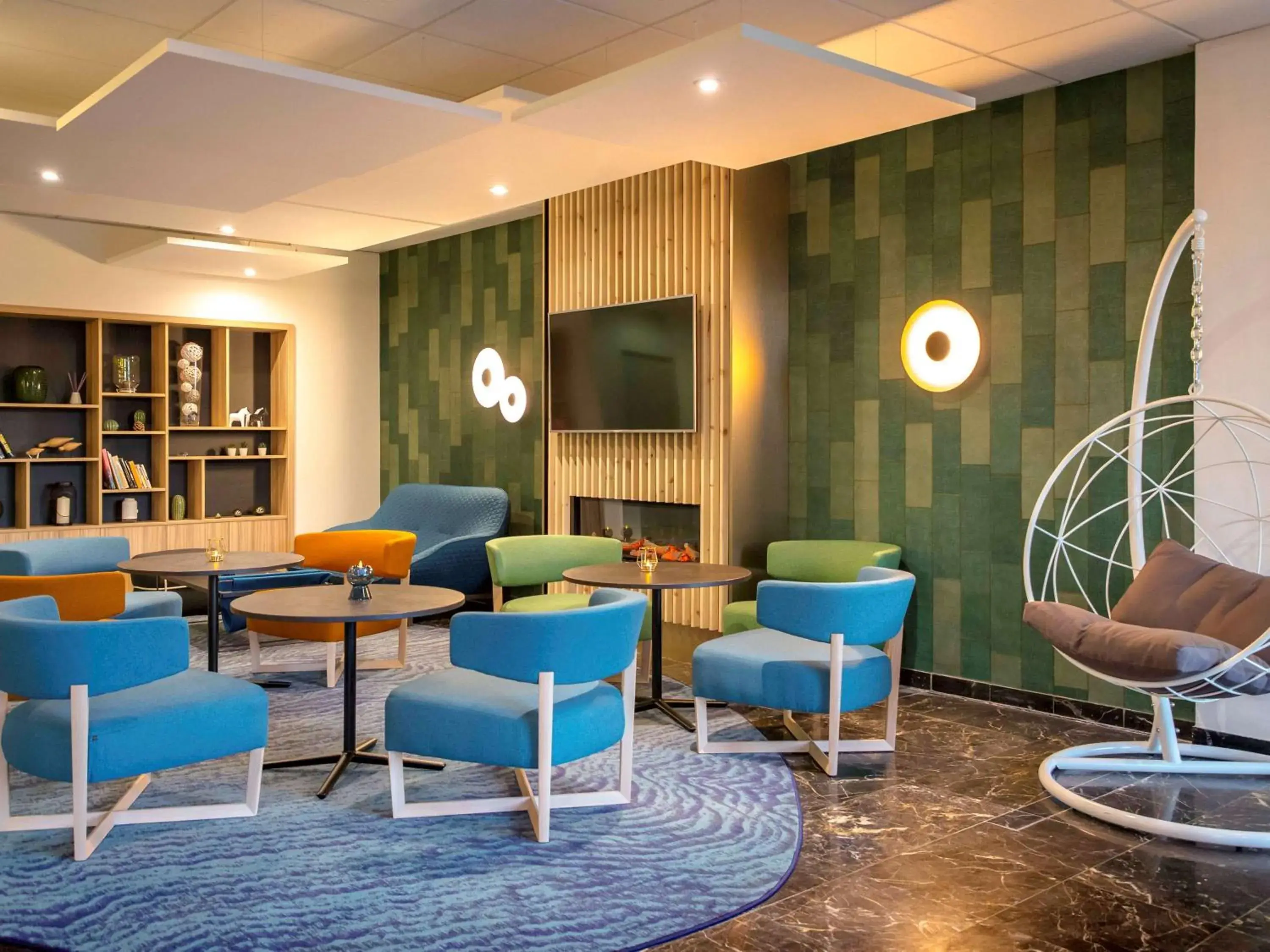 Lounge or bar, Lounge/Bar in Mercure Cavaillon