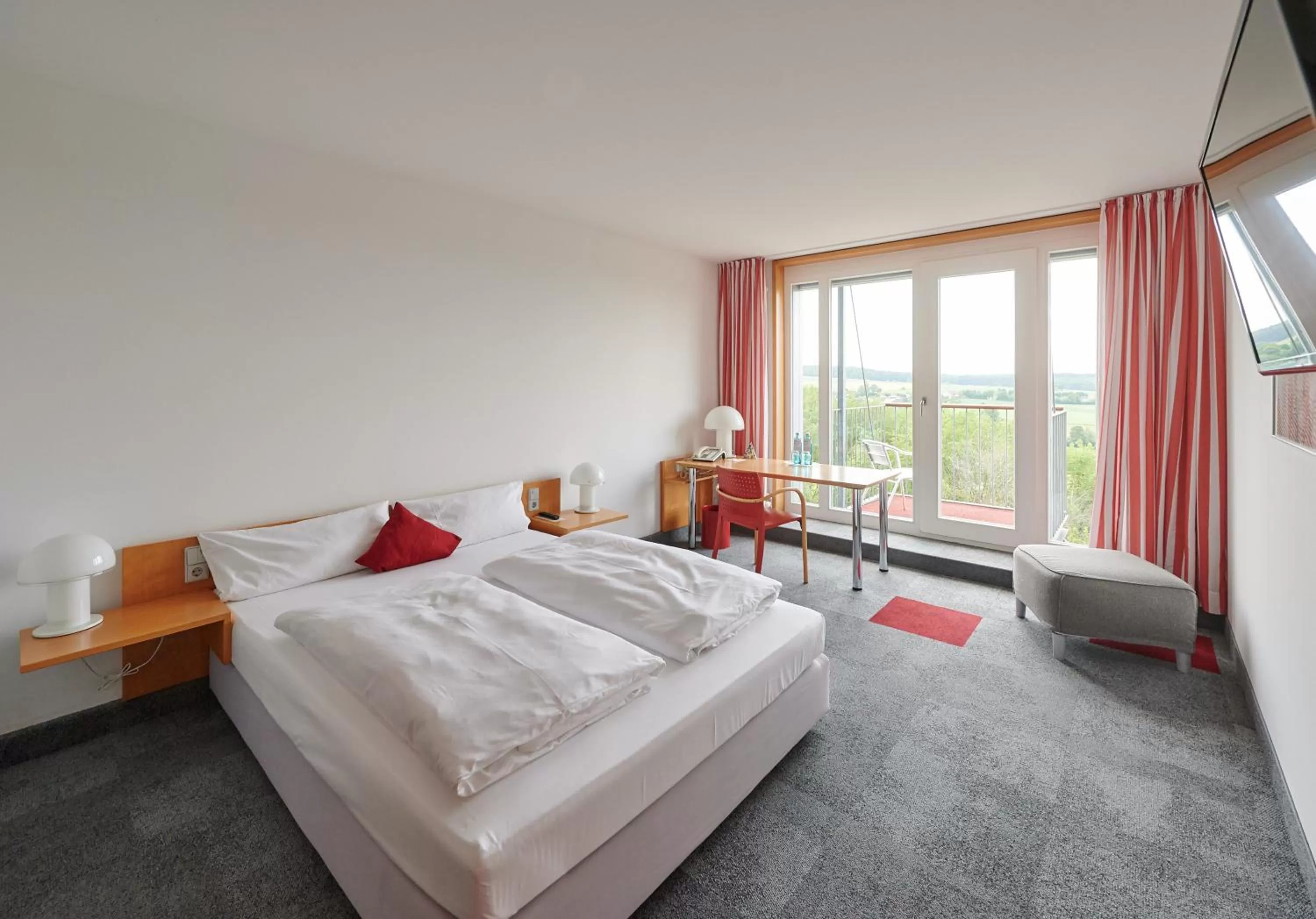 Photo of the whole room, Bed in Collegium Glashütten