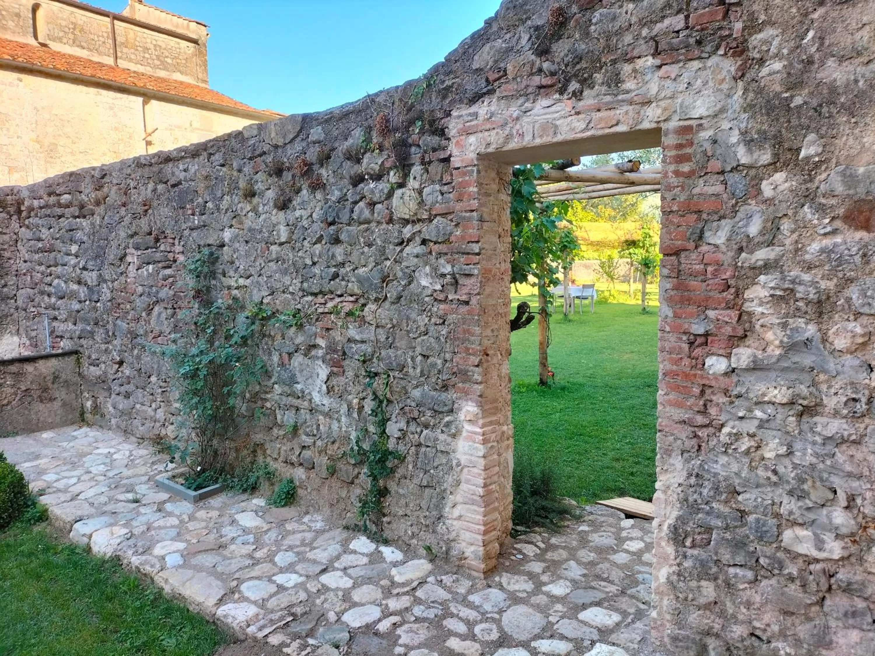 Day, Garden in Badia Giulia Prestigious Historical B&B