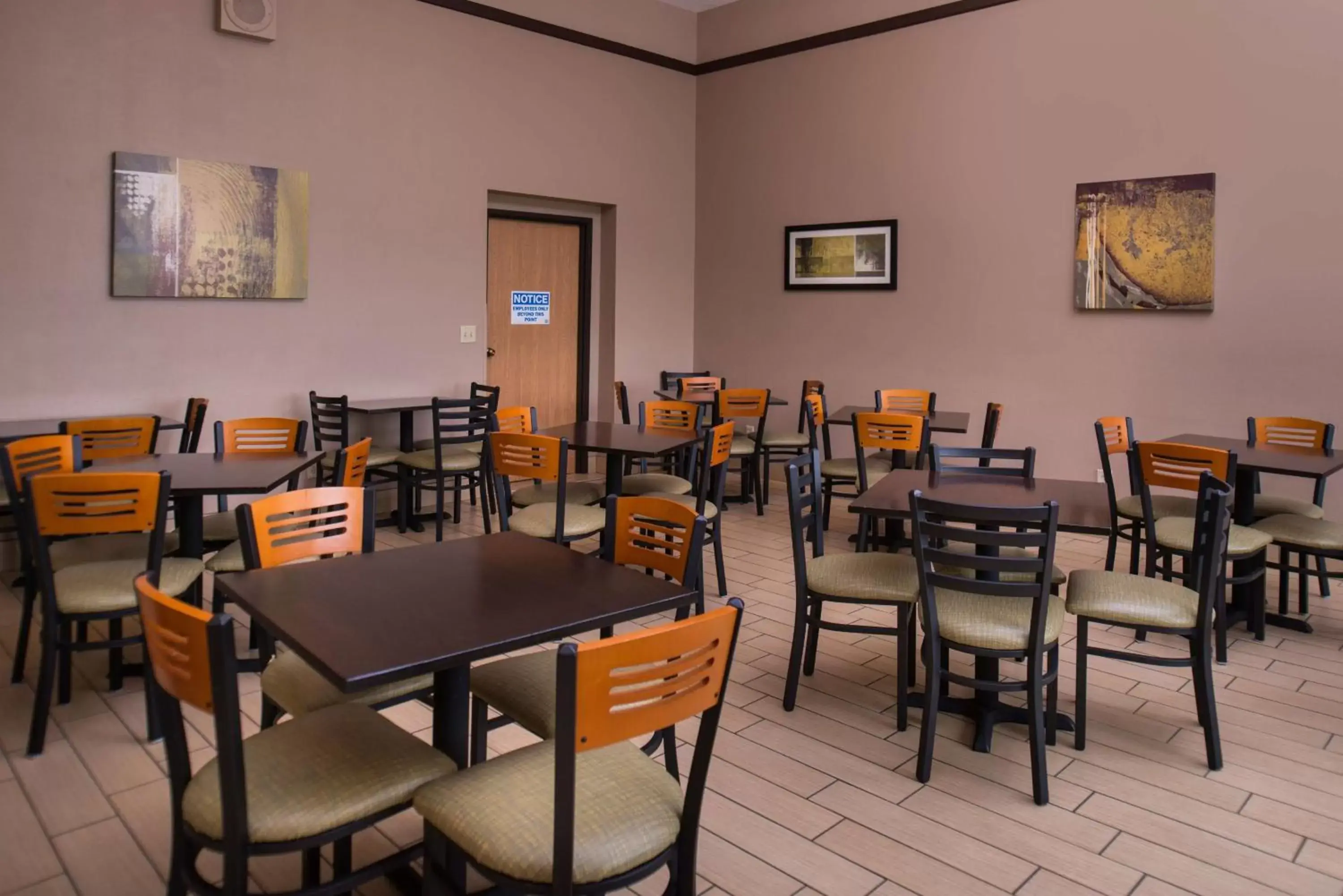 Restaurant/Places to Eat in Best Western Ambassador Inn & Suites