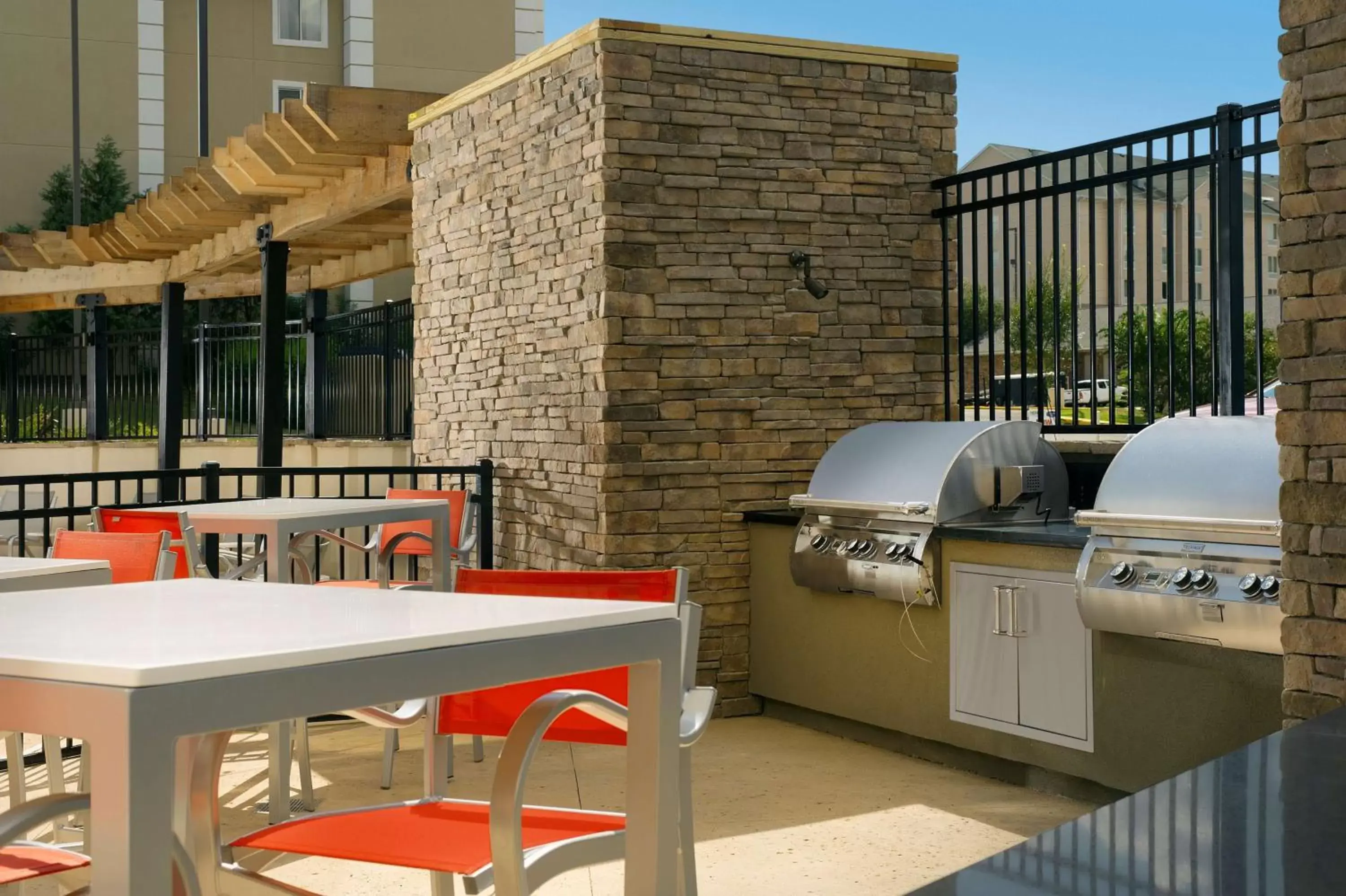 Patio in Home2 Suites by Hilton Hattiesburg