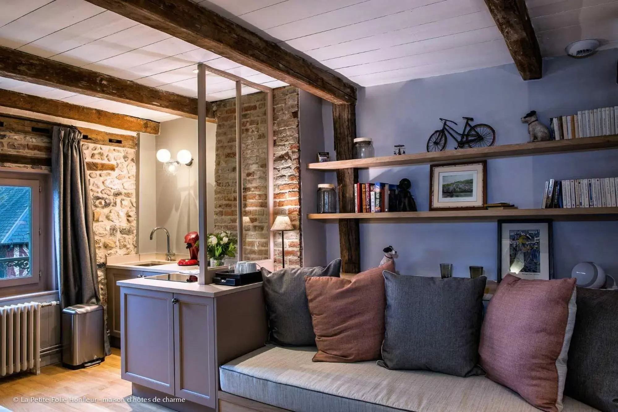 Kitchen or kitchenette, Seating Area in La Petite Folie