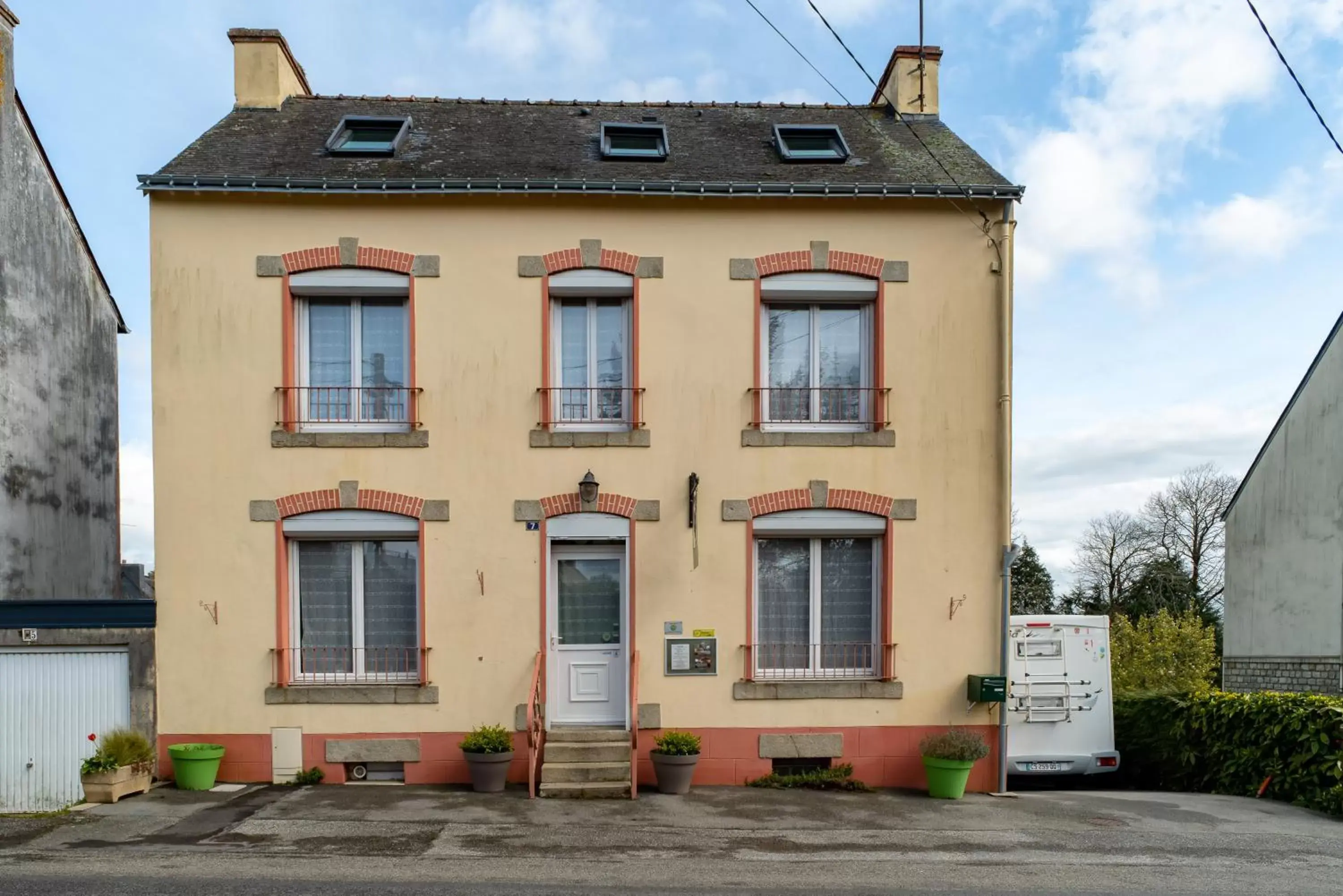 Property Building in LES DEUX RIVIERES - Chambres & Table d'Hôtes -
