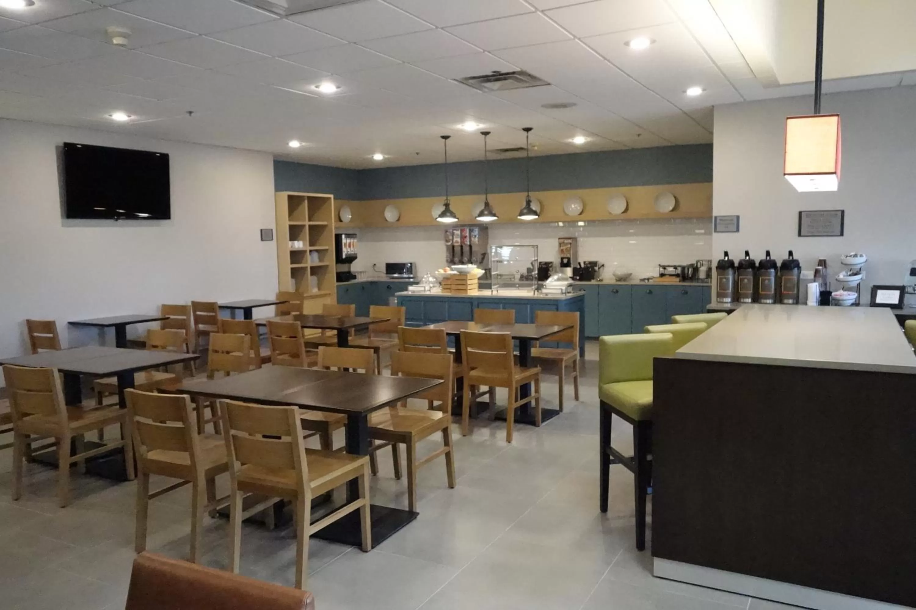 Restaurant/places to eat in Country Inn & Suites by Radisson, Sidney, NE
