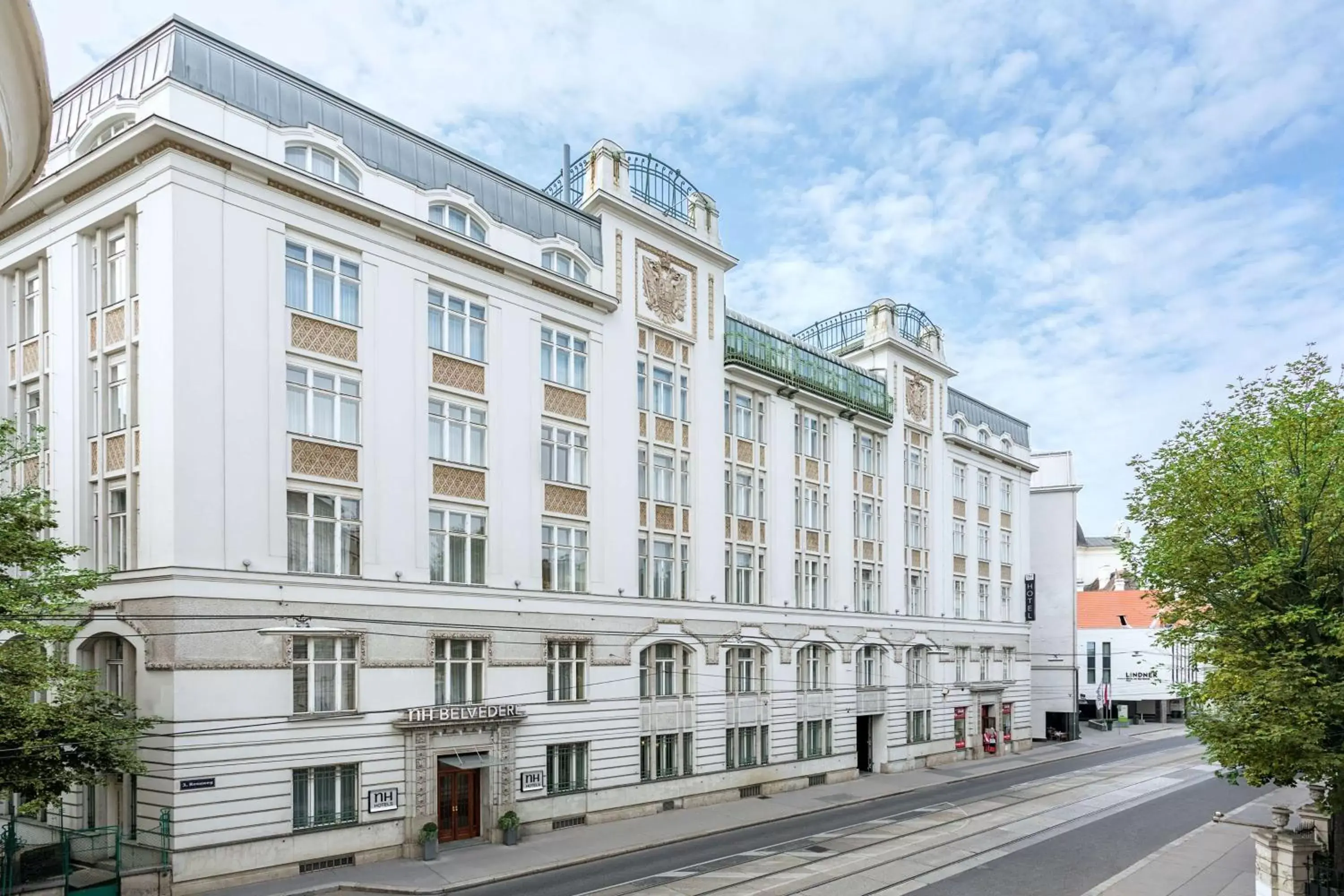 Property Building in NH Wien Belvedere