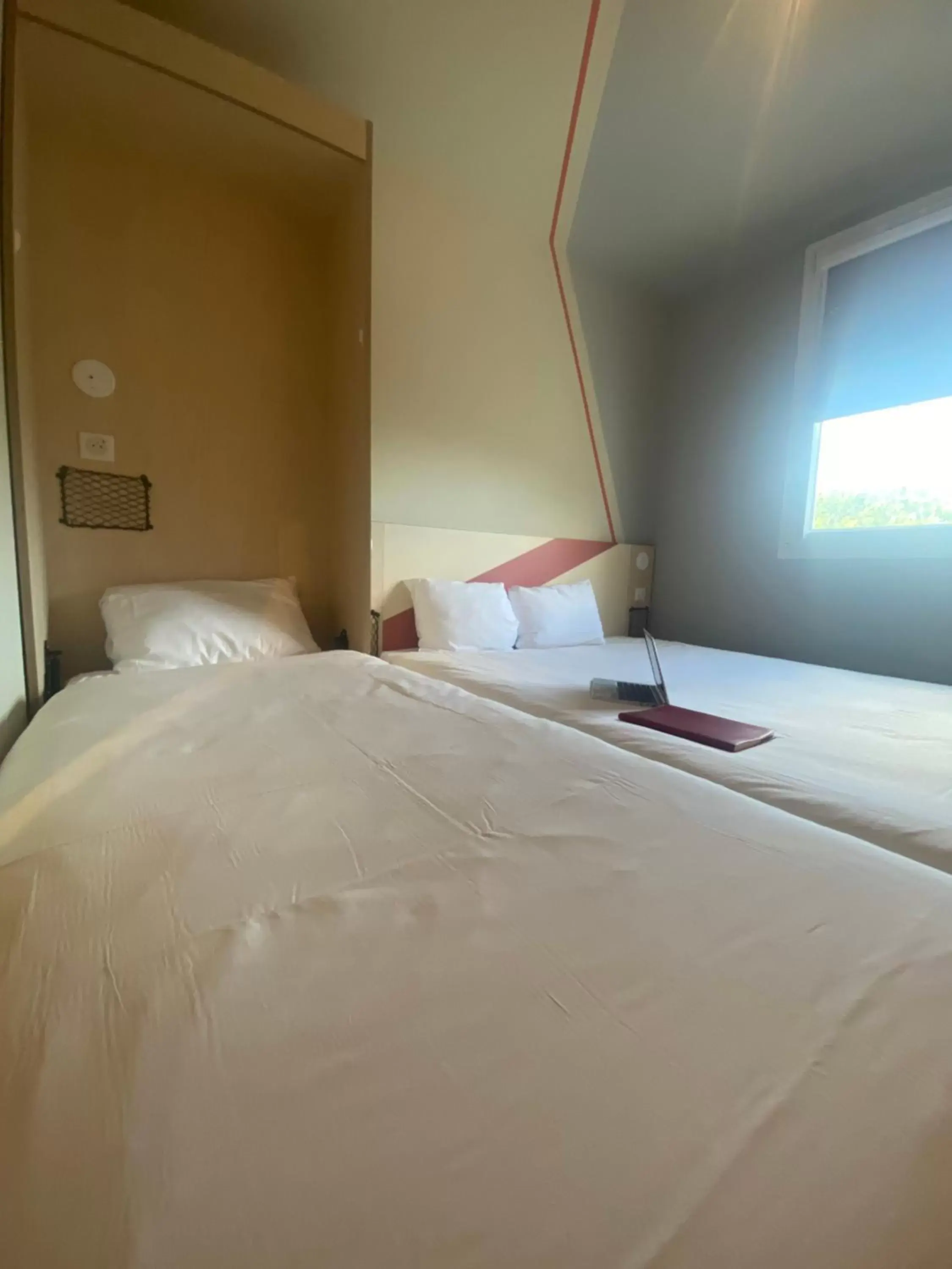 Bed in Hotel Ibis Budget Montpellier Centre Millenaire -