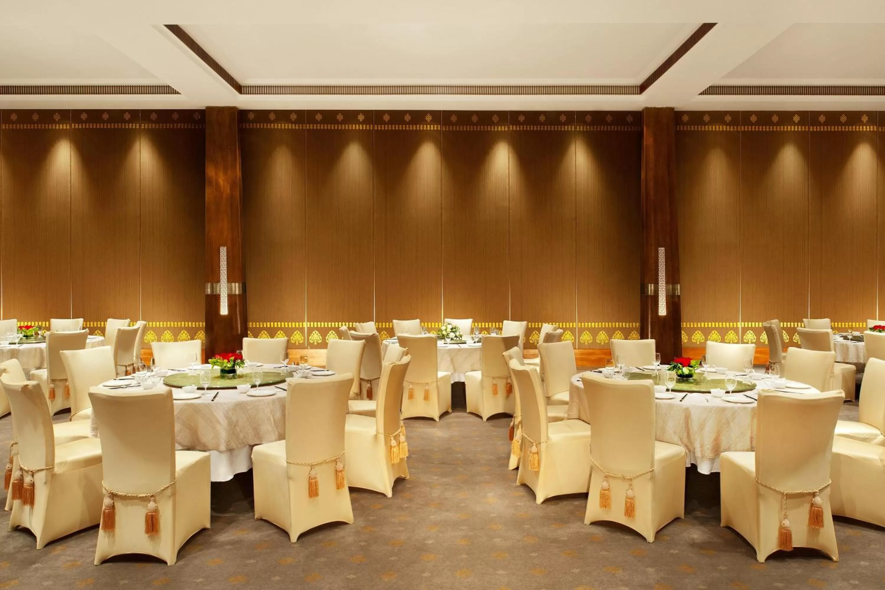 Meeting/conference room in The St. Regis Lhasa Resort
