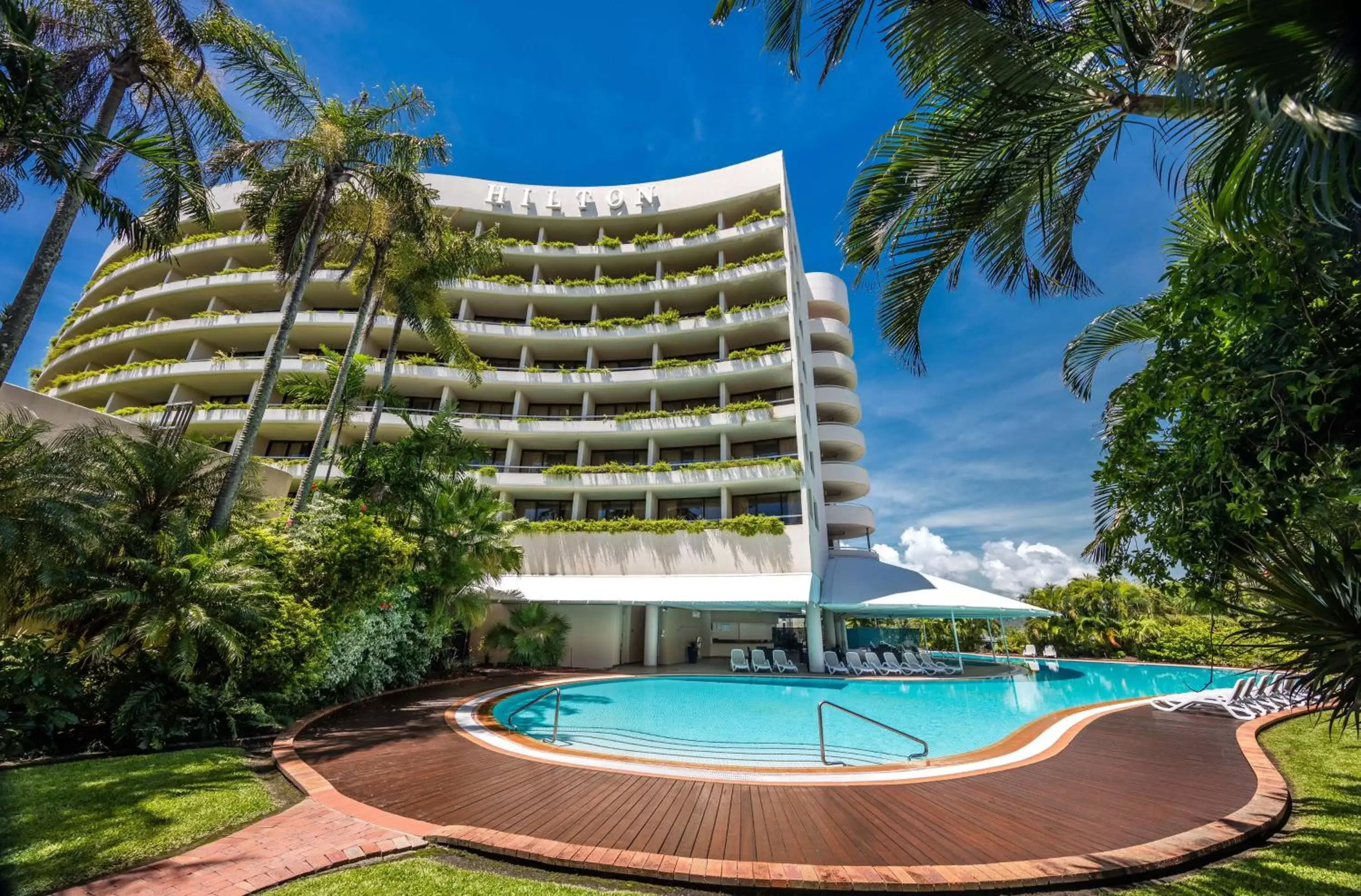 Pool view, Swimming Pool in Hilton Cairns