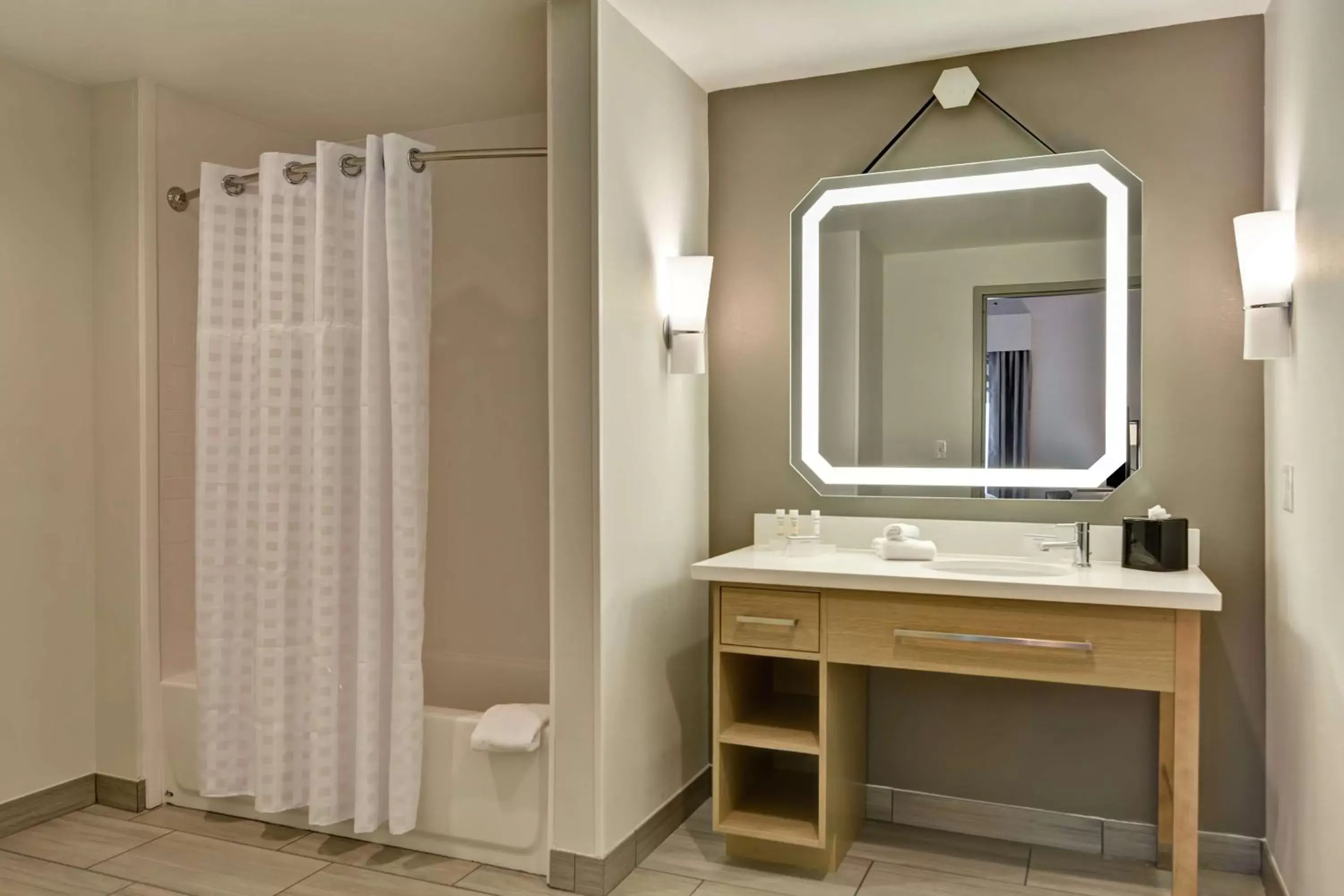 Bathroom in Homewood Suites By Hilton Lynchburg