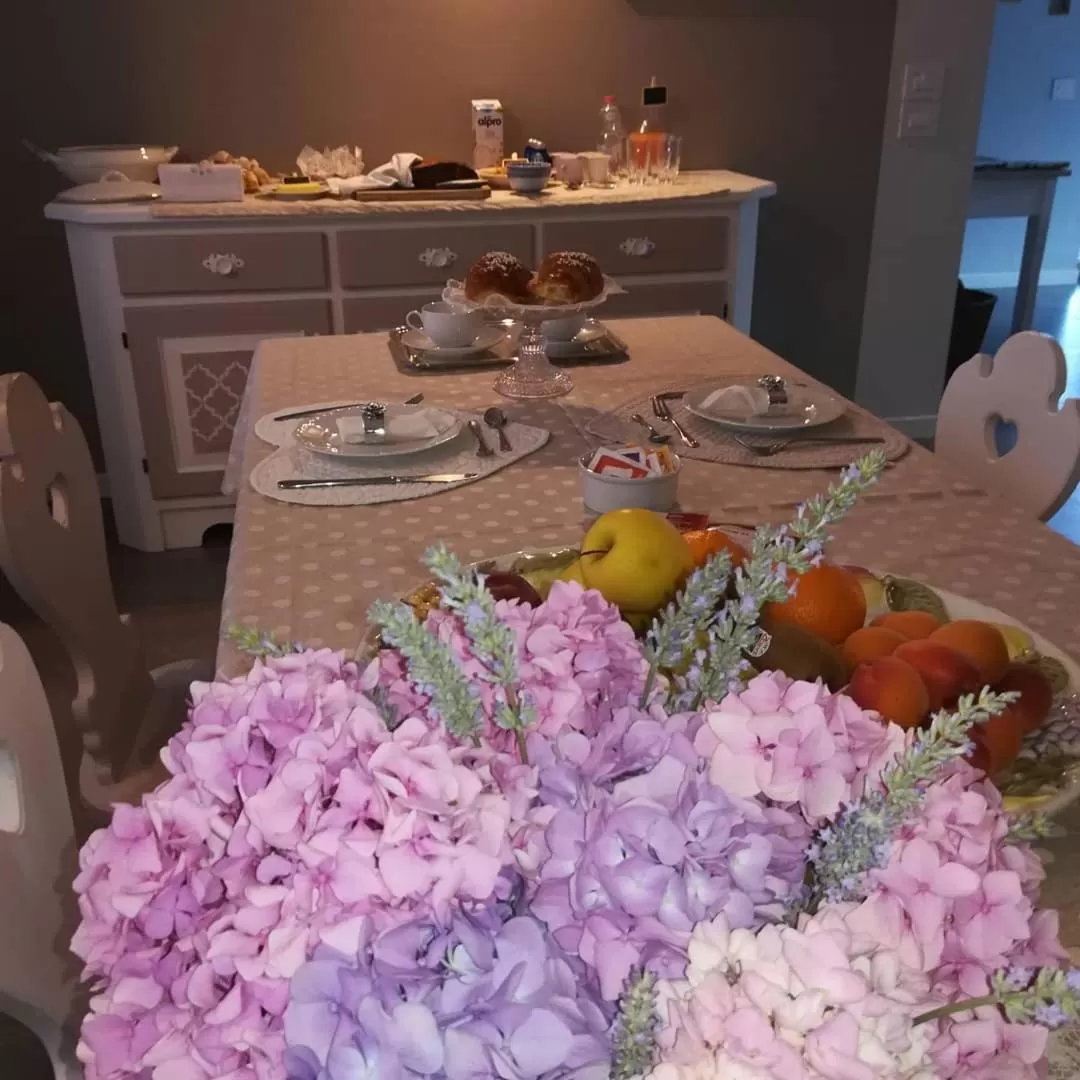 Restaurant/Places to Eat in LA MOIA