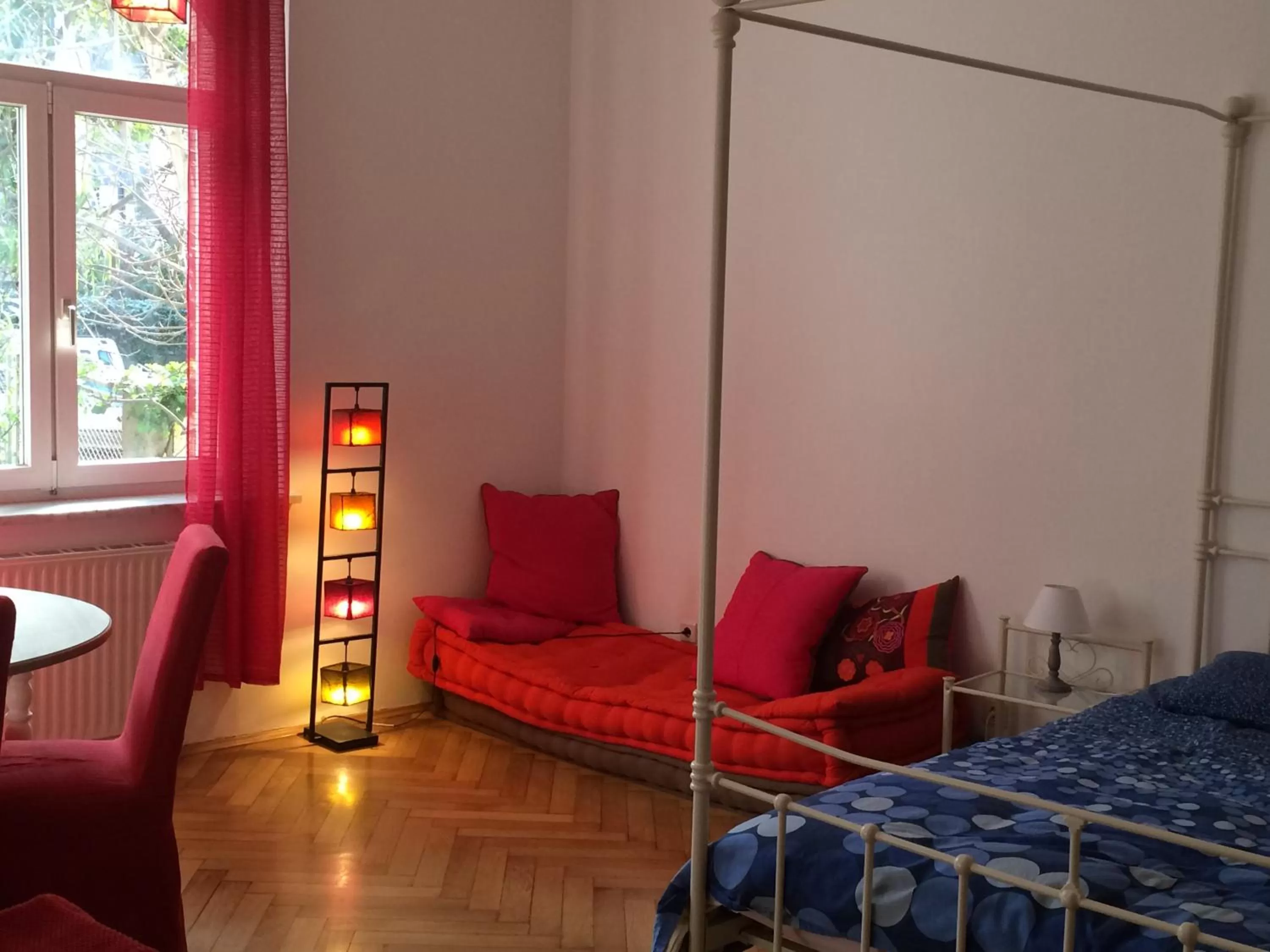 Bed in Bolzano Rooms