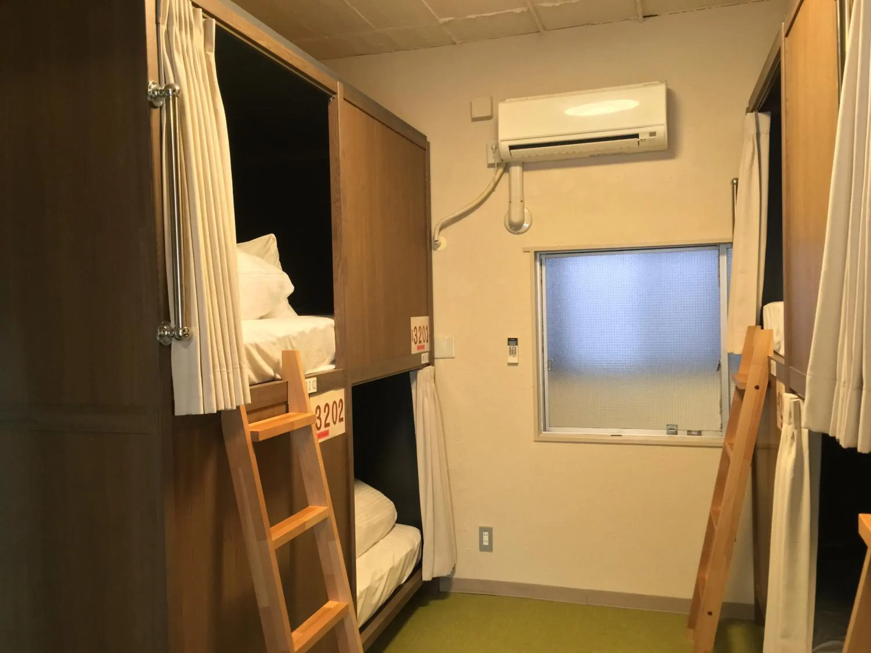 Photo of the whole room, Bunk Bed in Tokyo Guest House Itabashi-juku