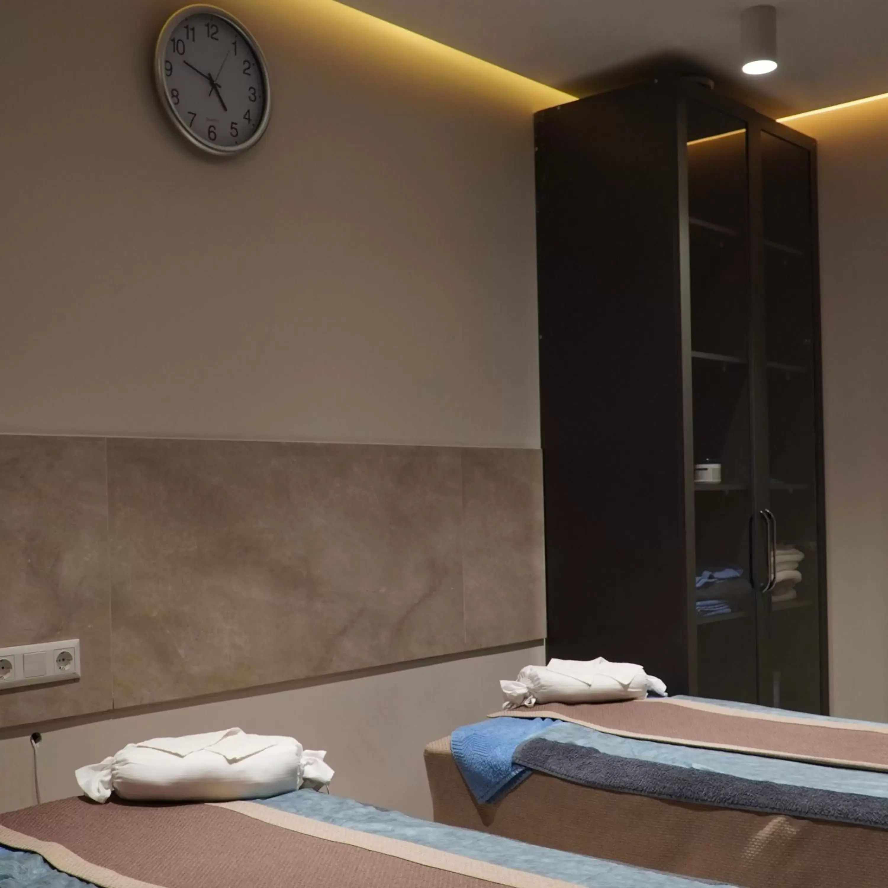 Spa and wellness centre/facilities, Bed in Golden Dragon