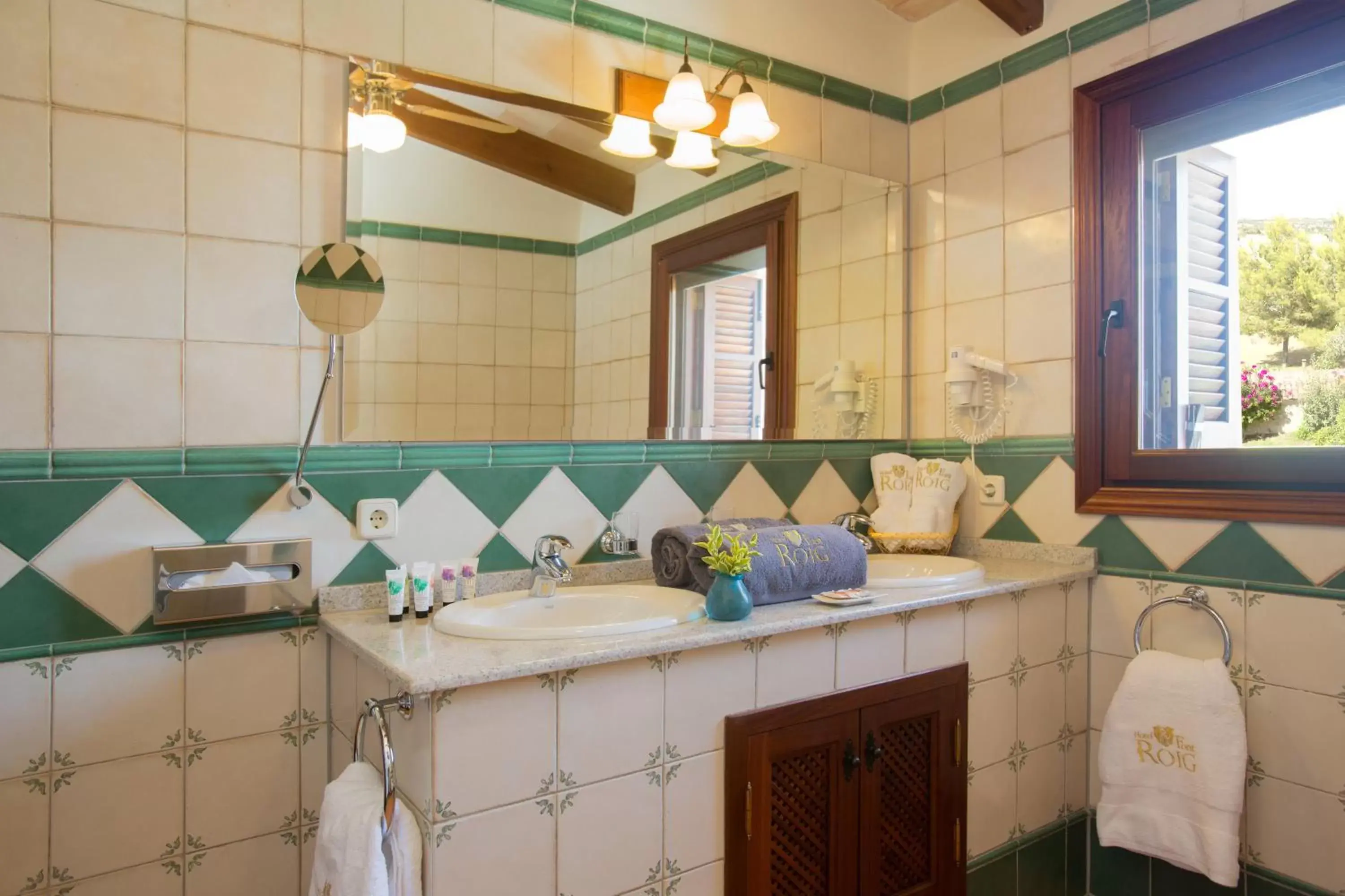 Bathroom in Casa Font i Roig