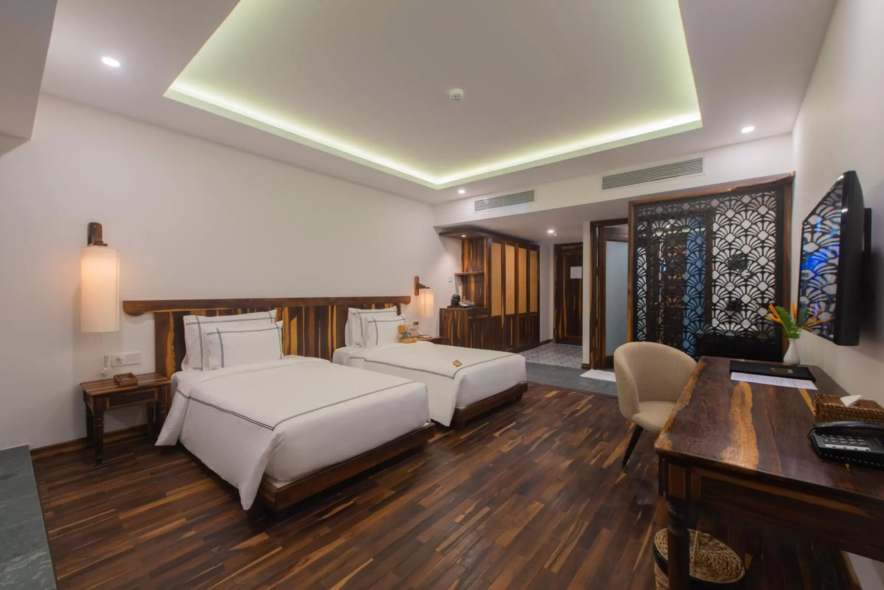 Balcony Sea View Twin in Alibu Resort Nha Trang Balcony Sea View Twin in Alibu Resort Nha Trang