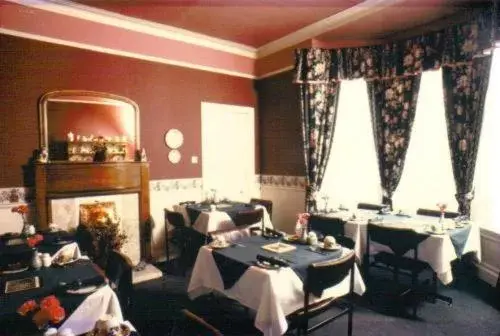 Restaurant/Places to Eat in Murrayfield Park Guest House