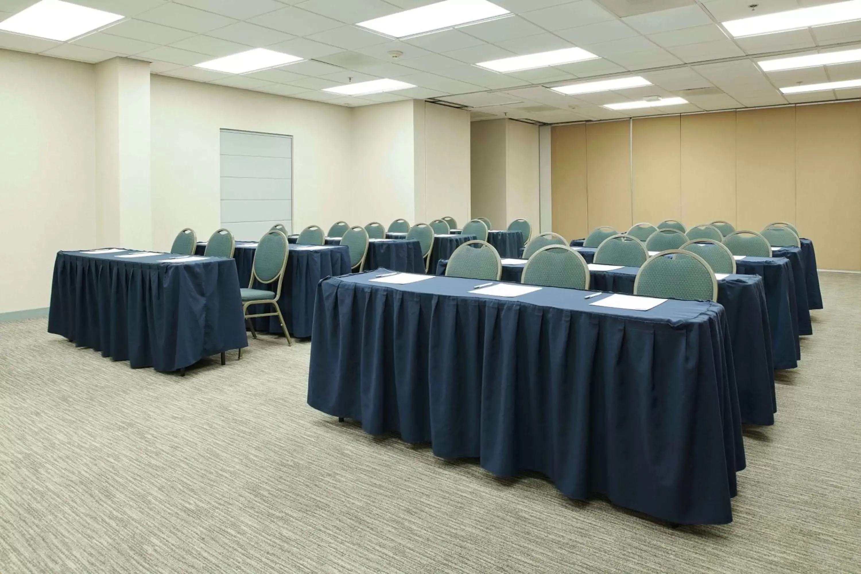 Meeting/conference room in Hampton Inn Ciudad Juarez