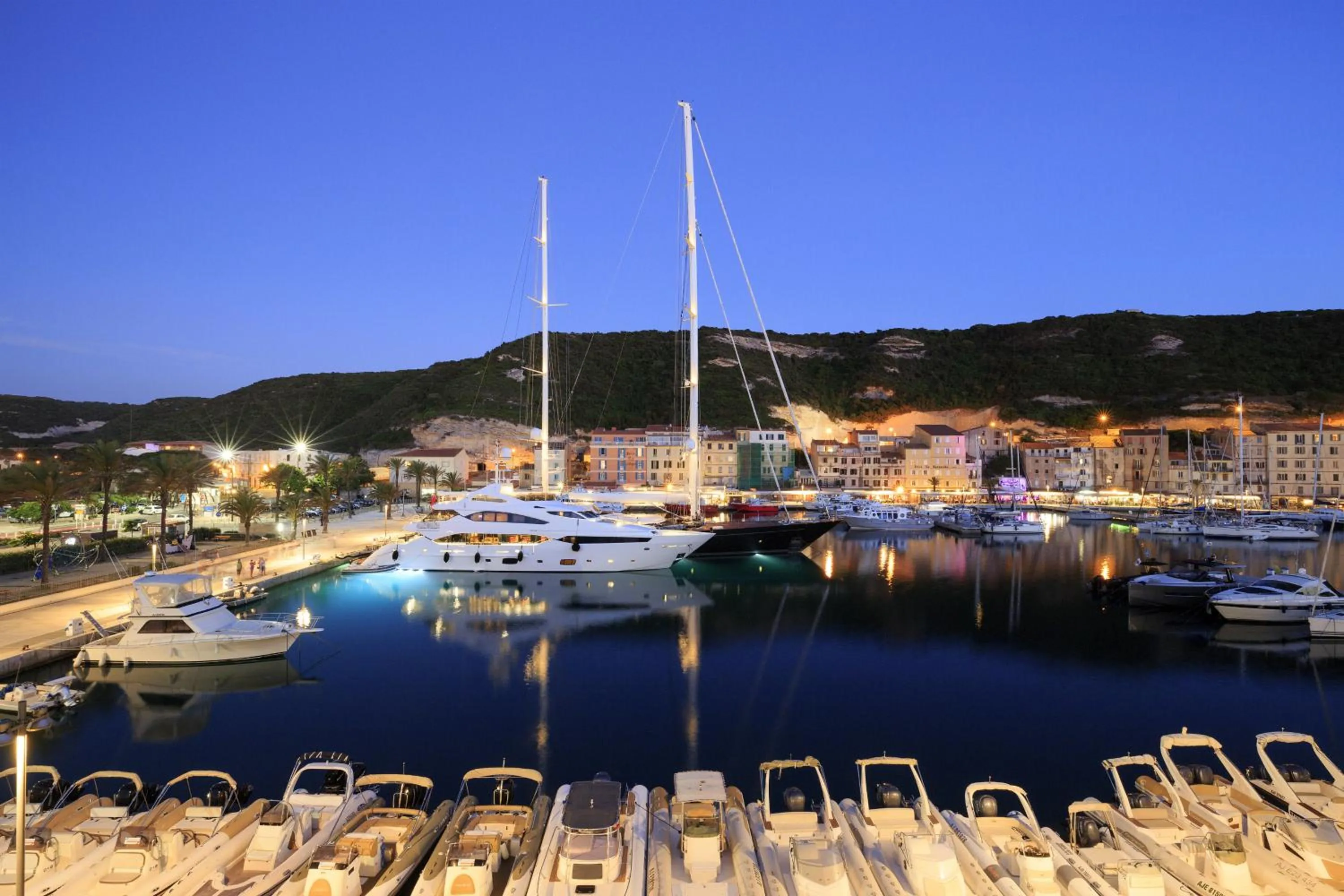 Sea view in Hotel Centre Nautique