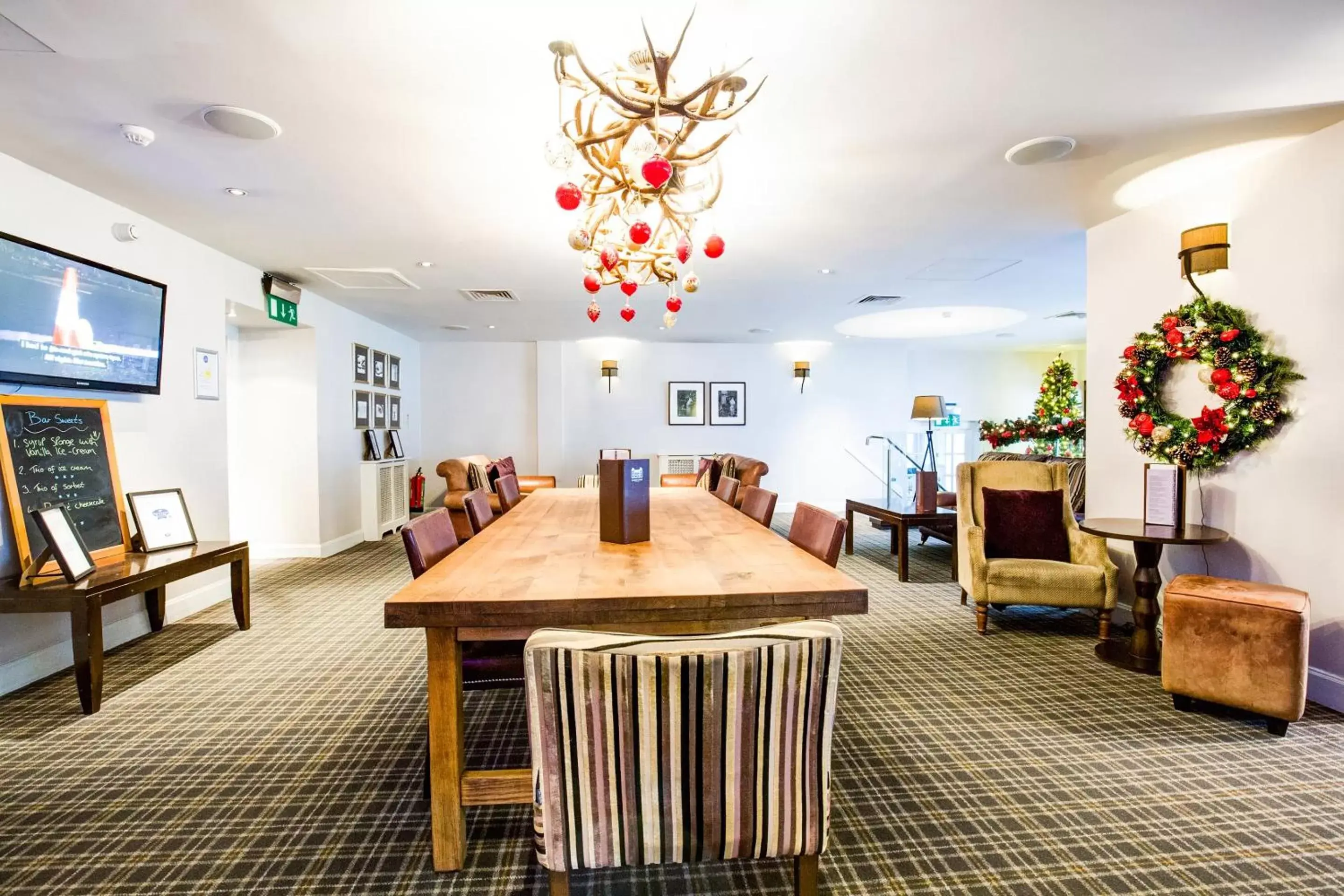 Lounge or bar in Barony Castle Hotel