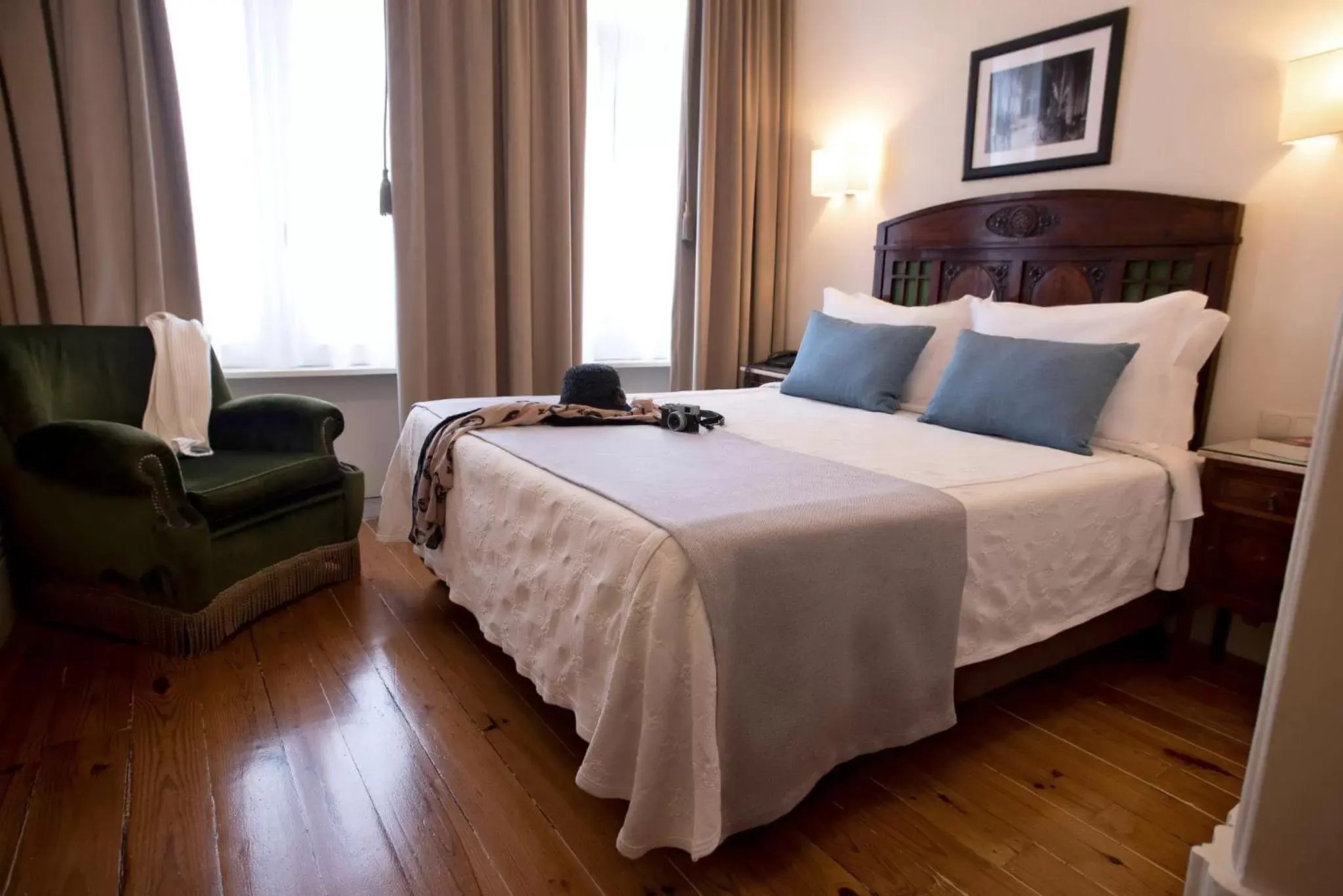 Property building, Bed in Hotel Aliados