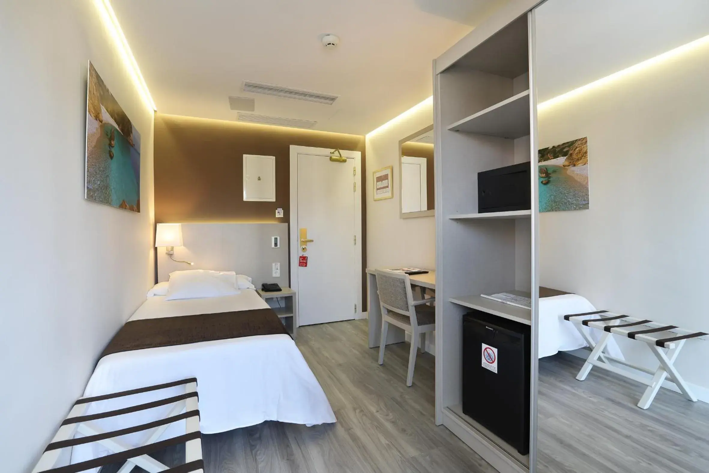 Single Room in Helios Benidorm Single Room in Helios Benidorm