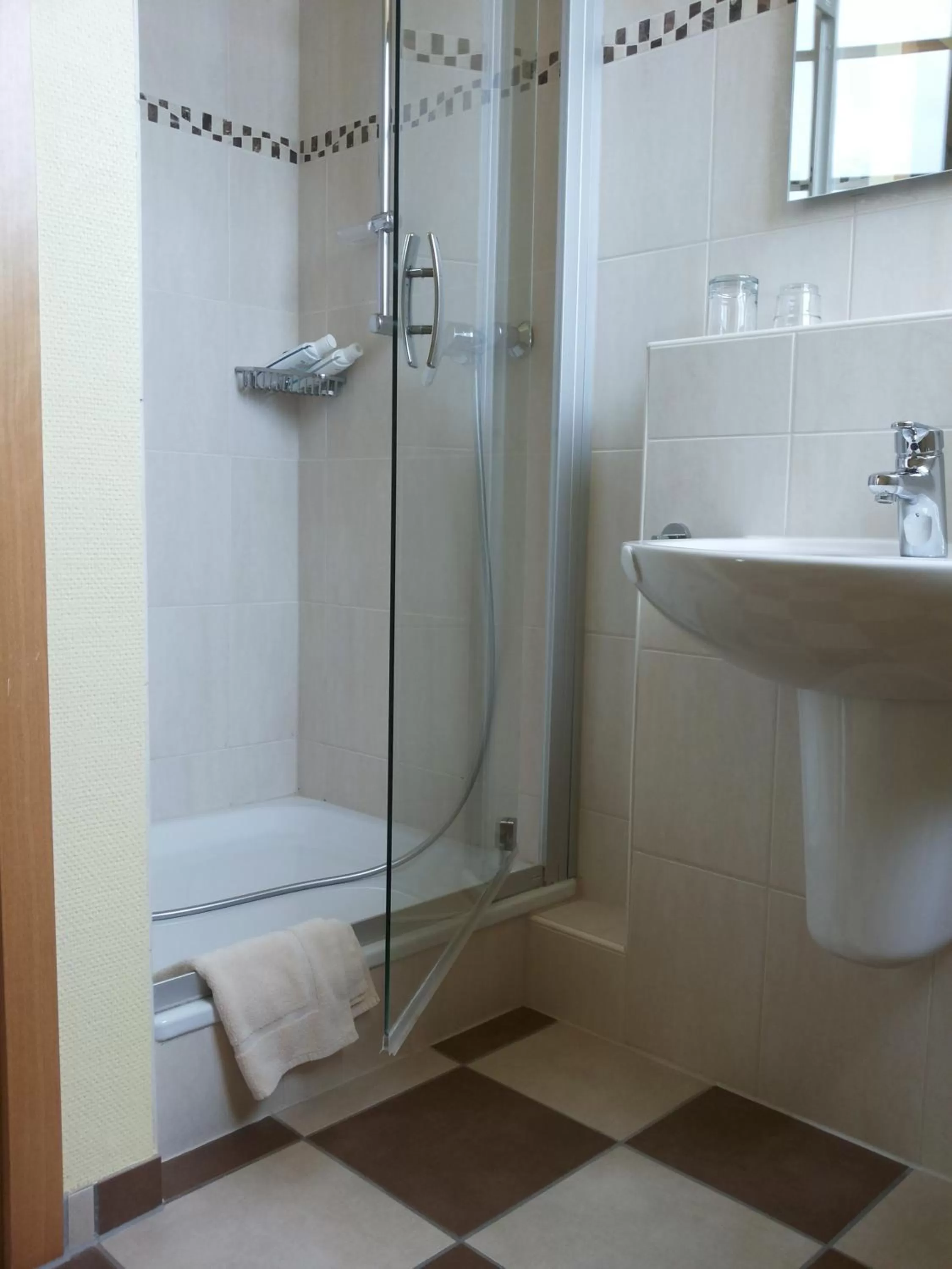 Shower in Hotel Mühlenhof Lollar