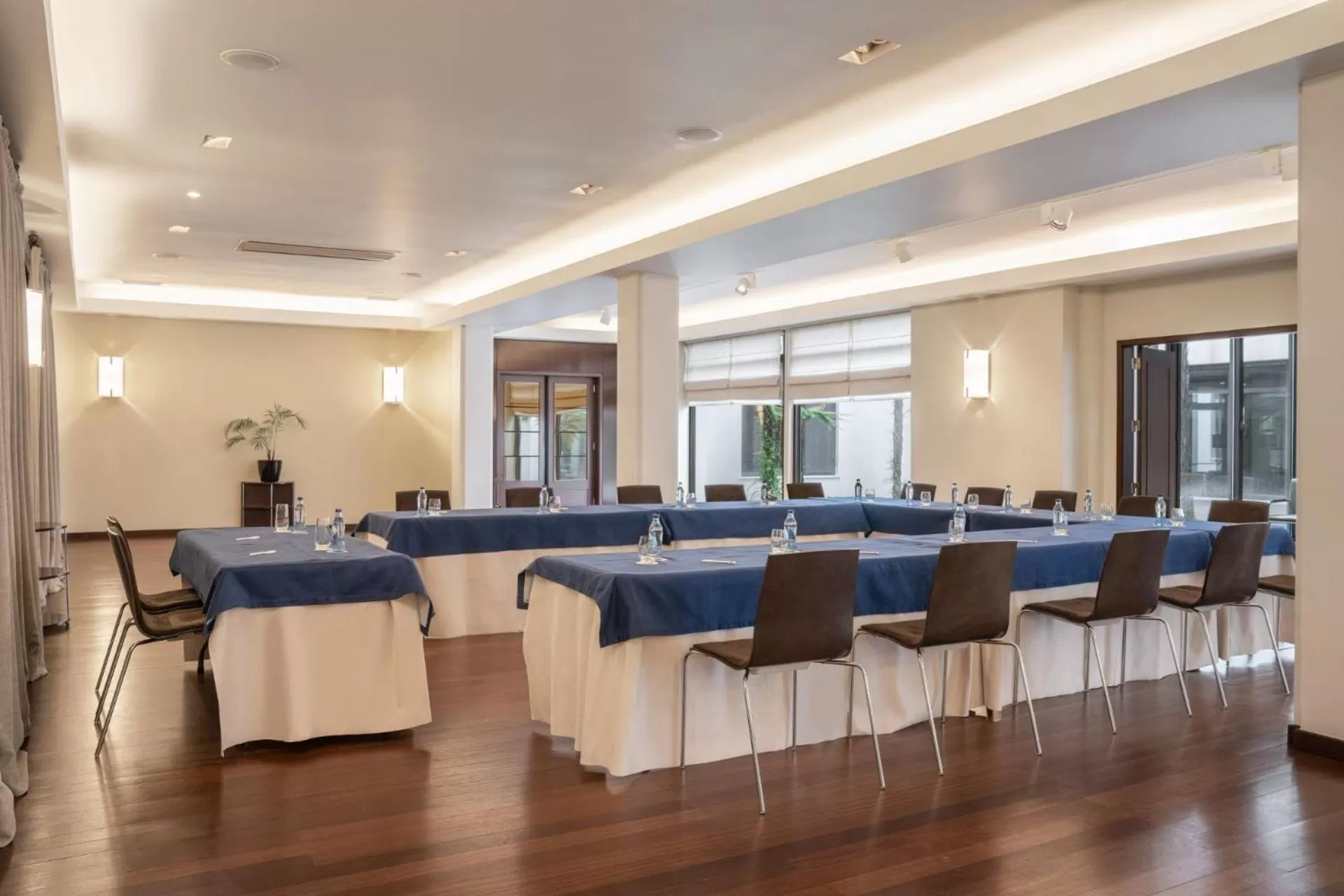 Meeting/conference room in Terra Nostra Garden Hotel