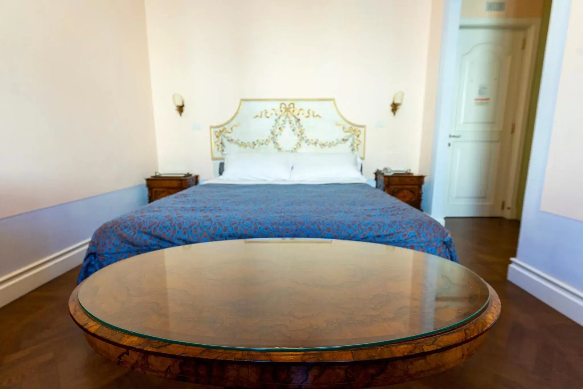 Bedroom, Bed in Dimora Villa Ricci - Only Bed