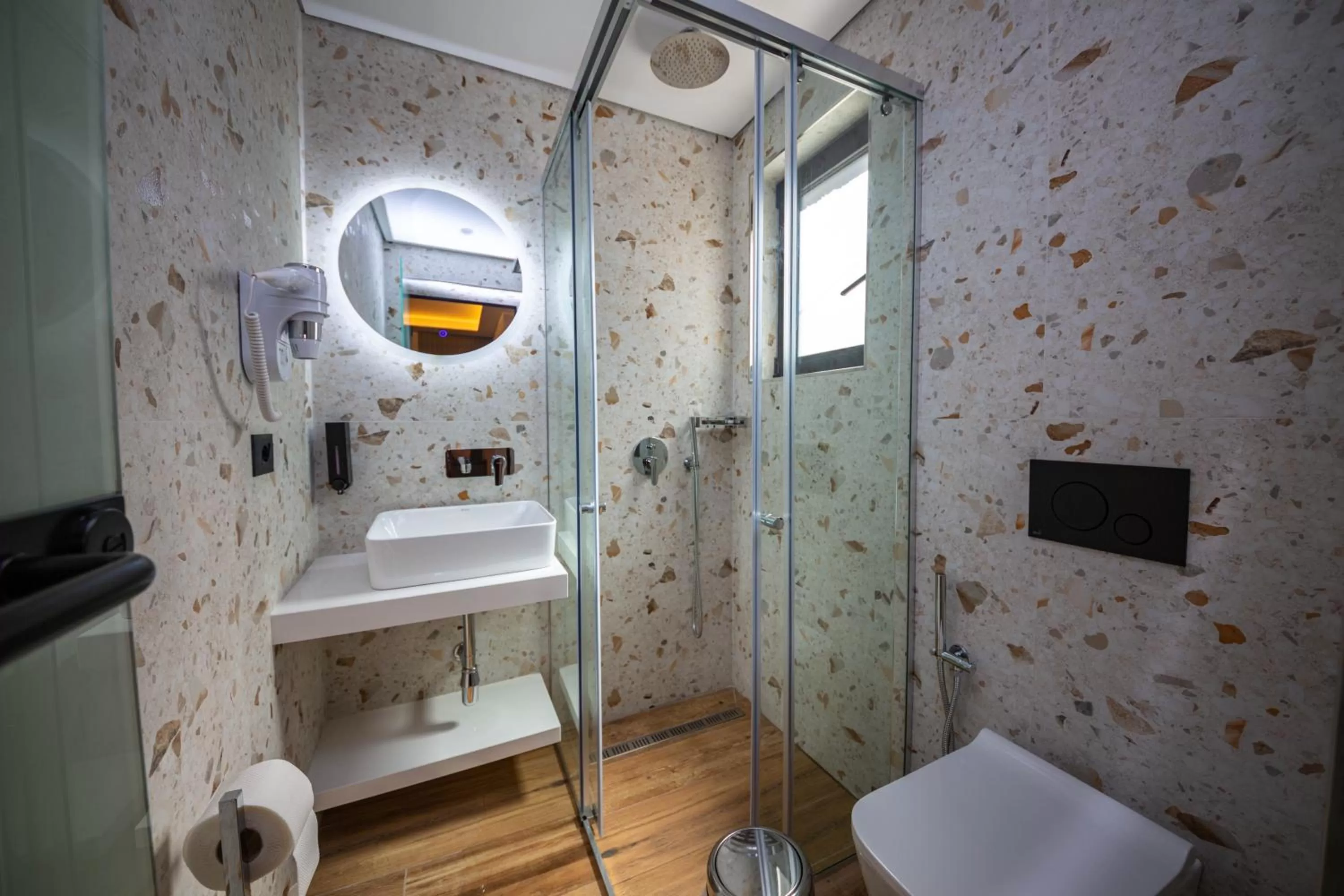 Bathroom in Hotel Lili-1