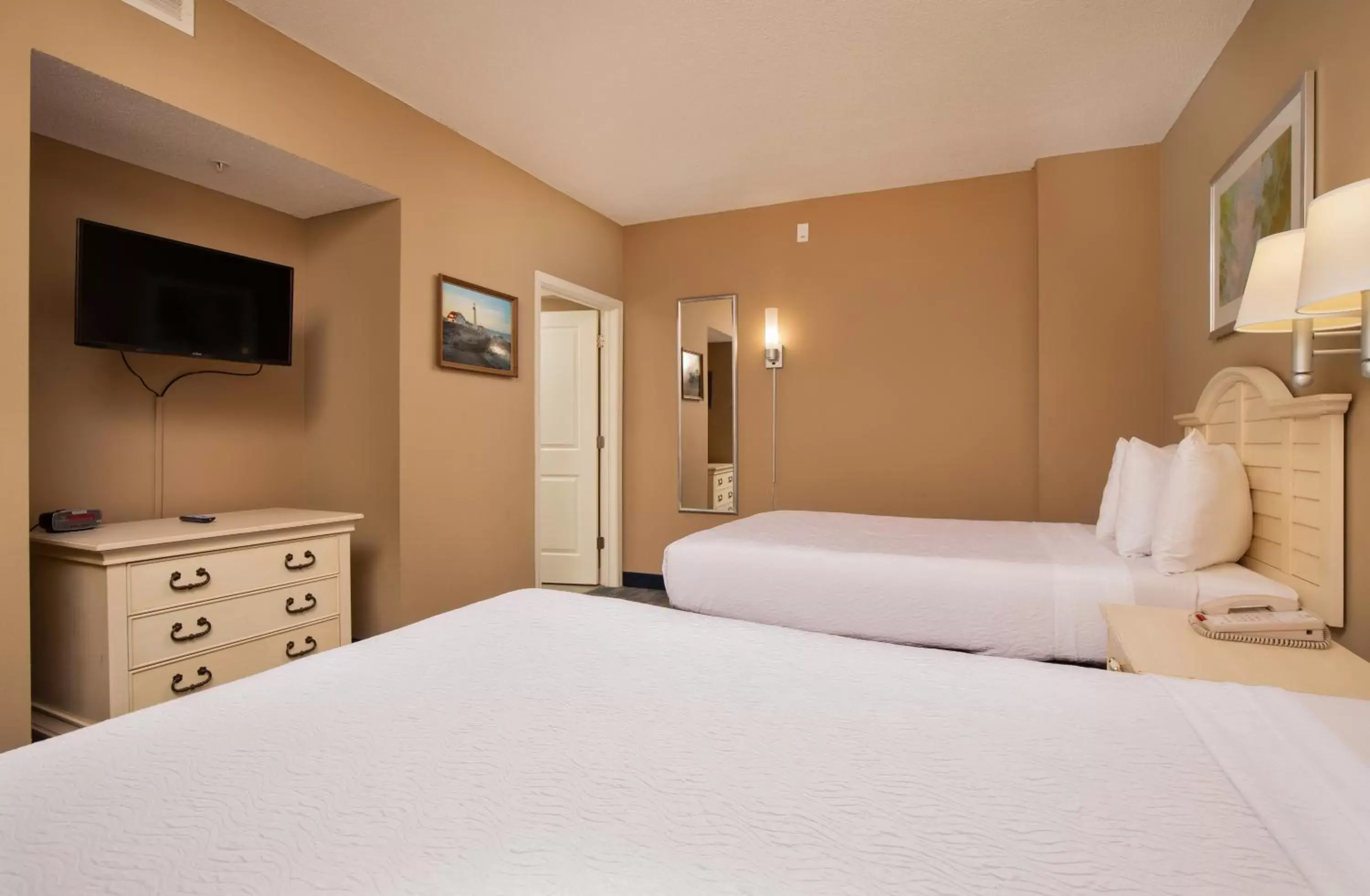 Bedroom, Bed in Avista Resort