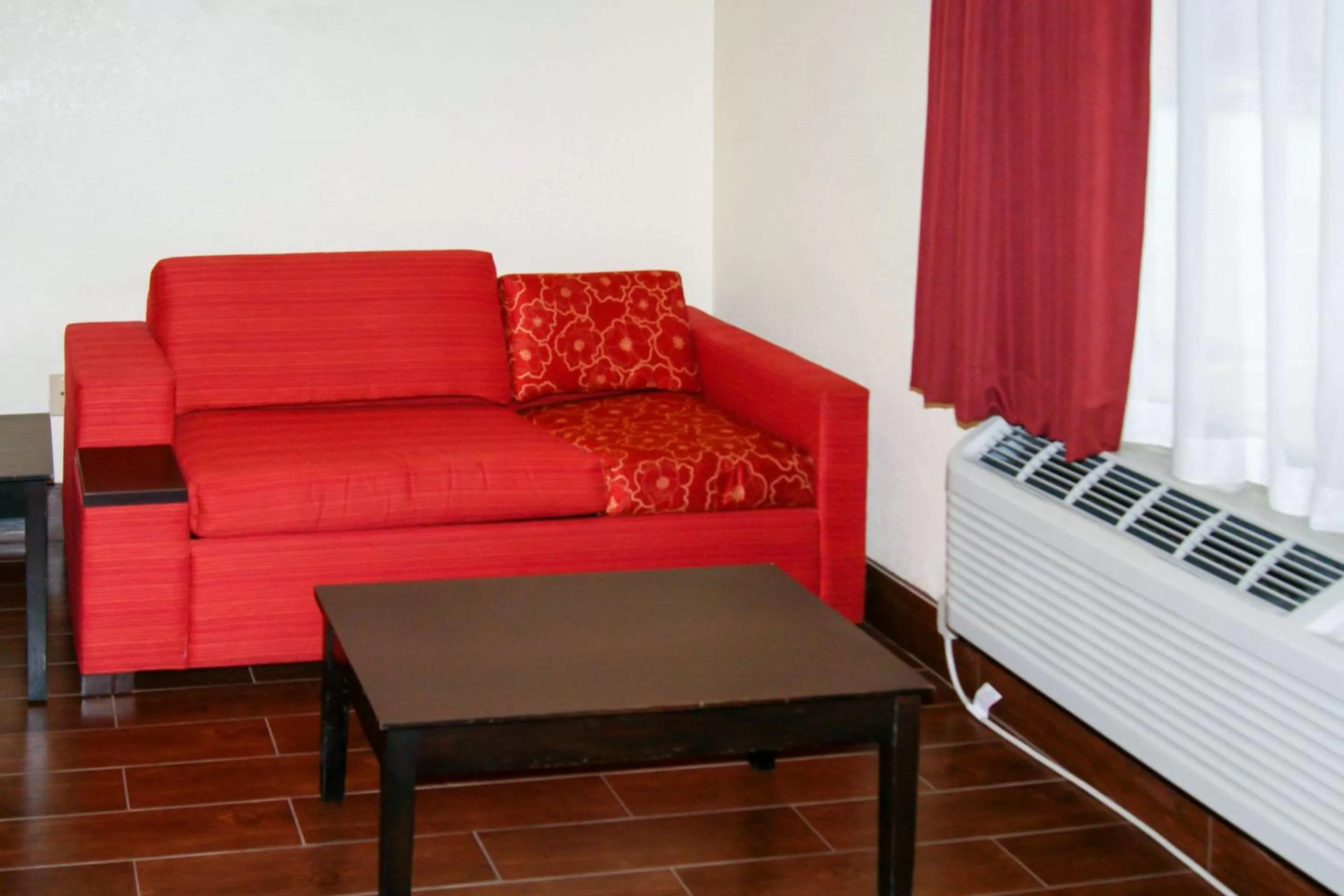 Photo of the whole room in Econo Lodge Inn & Suites West - Energy Corridor