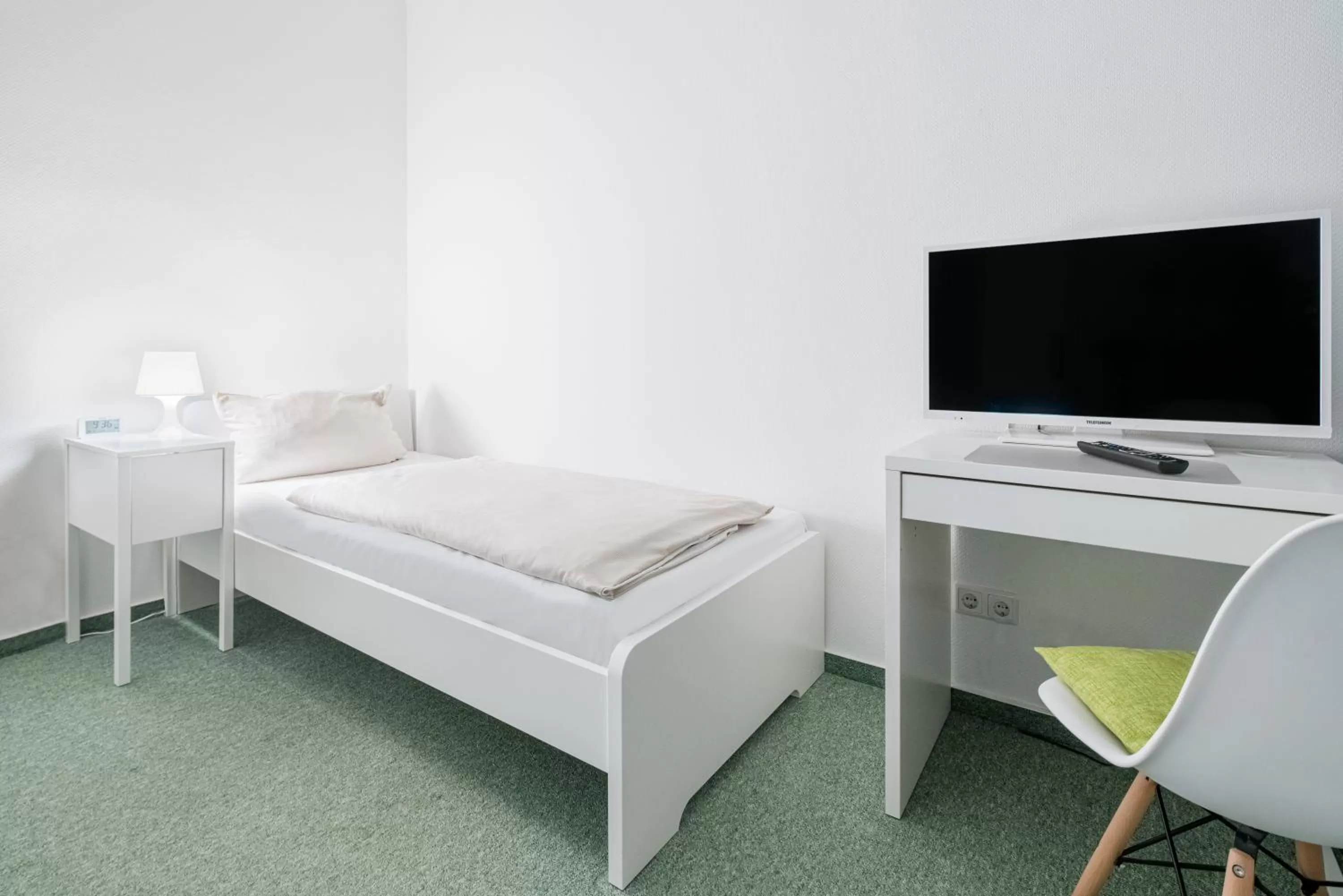 Photo of the whole room, Bed in Hotel Hopener Wald ,Self Check In