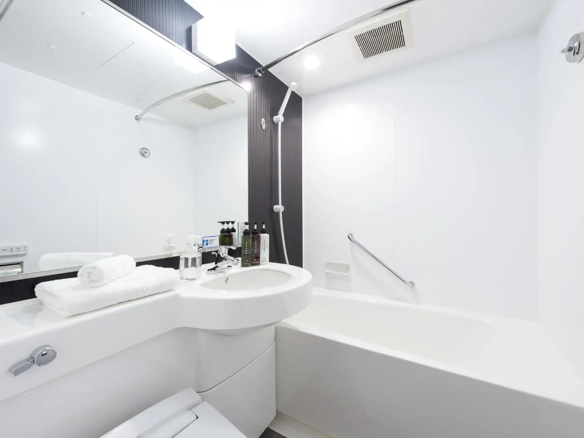 Bathroom in Hotel Villa Fontaine Tokyo-Kayabacho