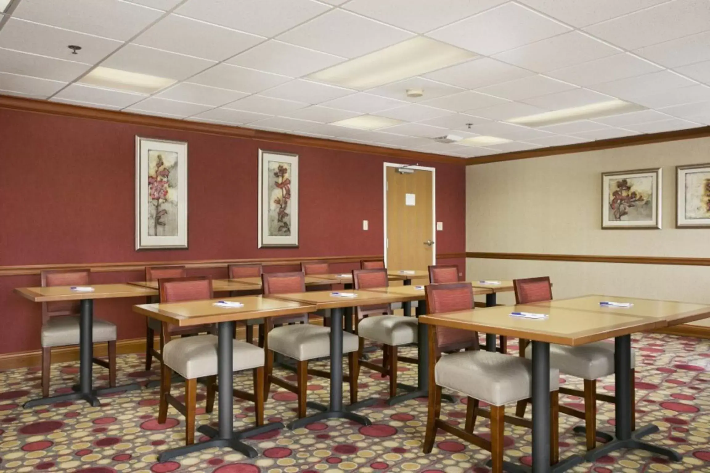 Meeting/conference room, Restaurant/Places to Eat in Baymont by Wyndham Evansville North/Haubstadt