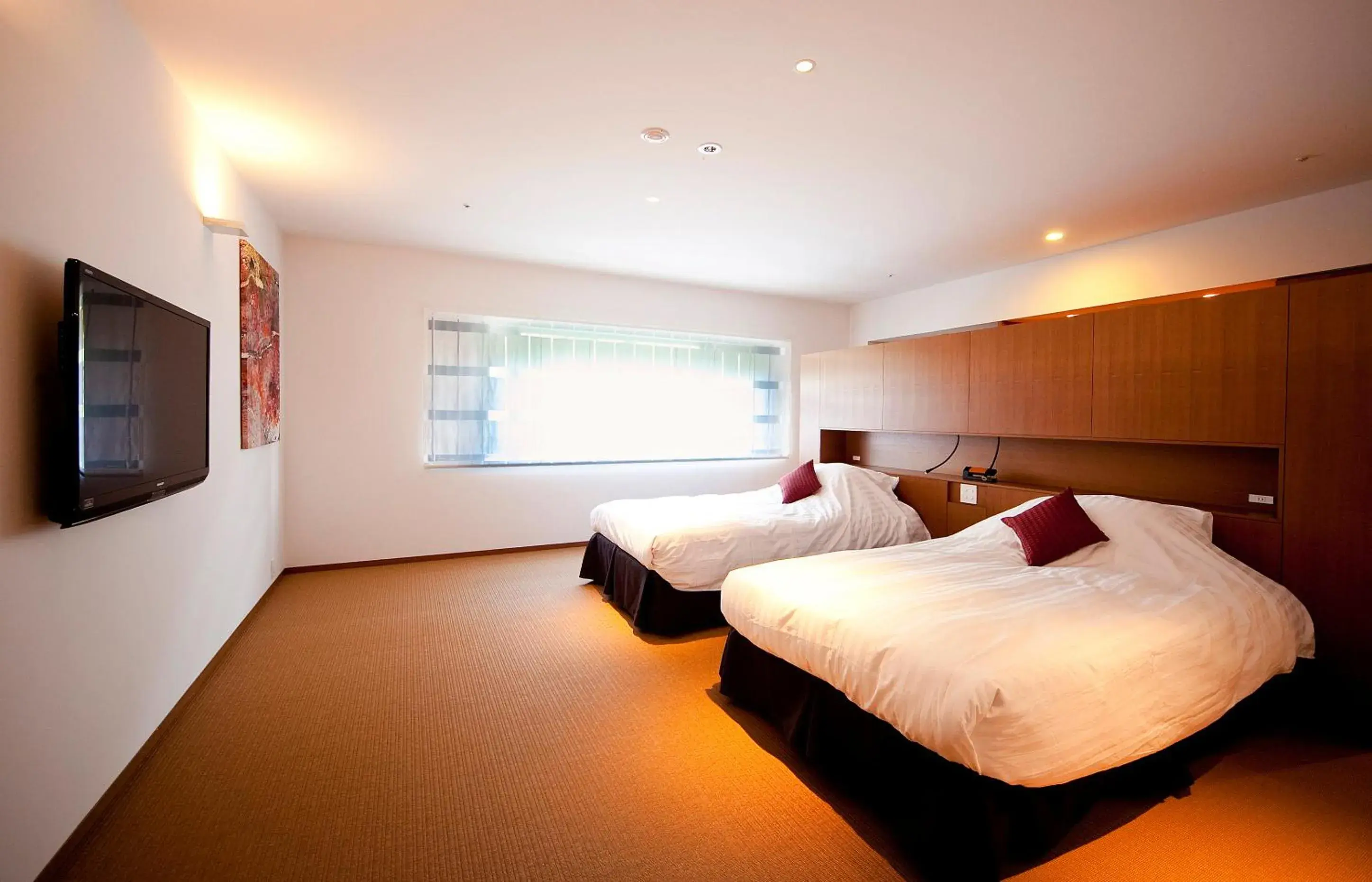 Bedroom, Bed in Kinosaki Onsen Nishimuraya Hotel Shogetsutei