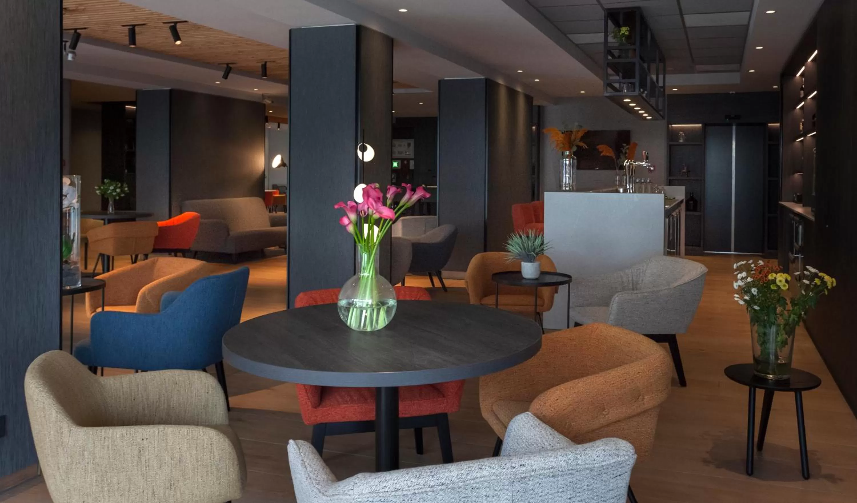 Lounge or bar in ibis Styles Den Haag Scheveningen