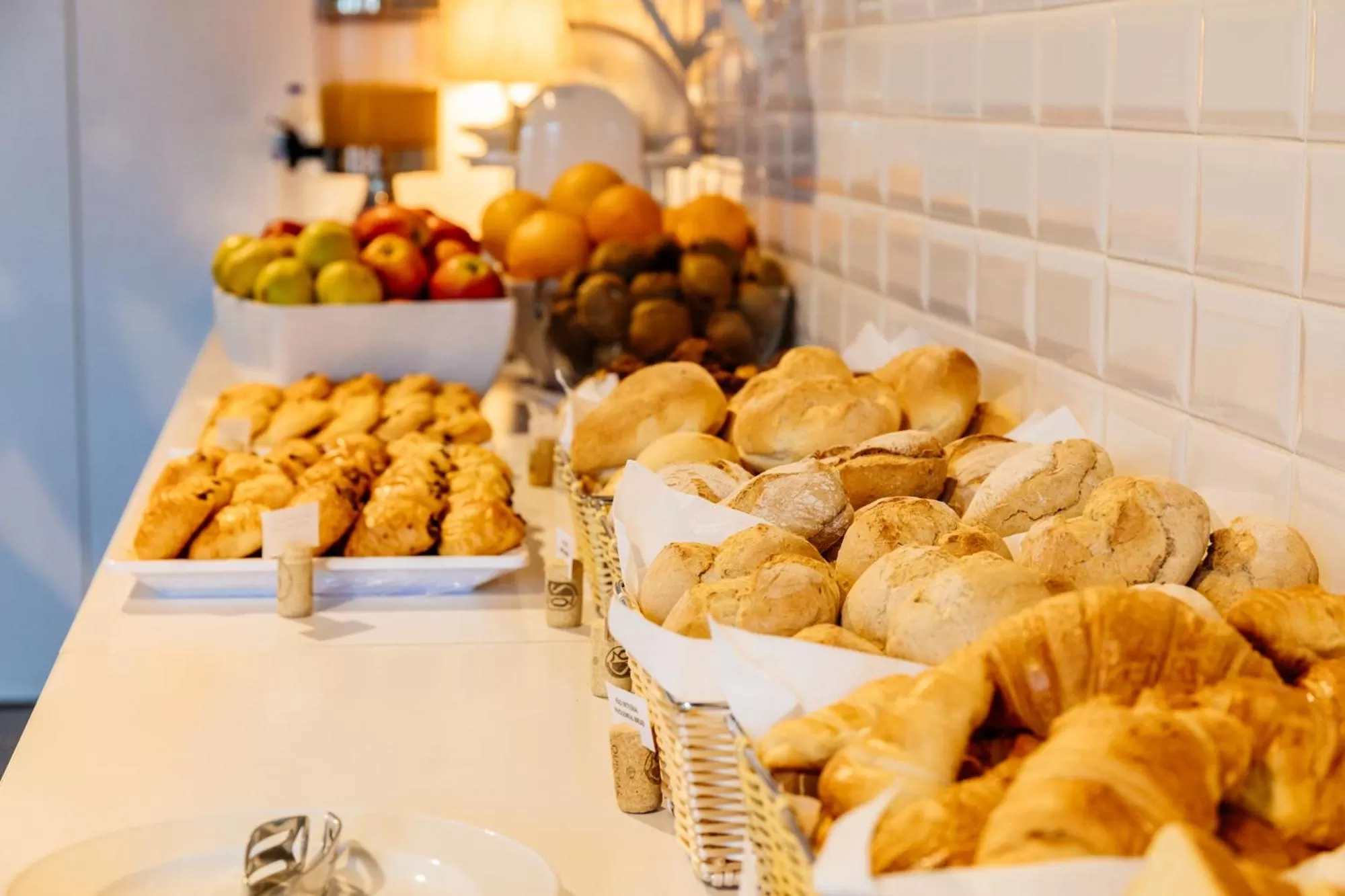 Continental breakfast in Basic Braga by Axis